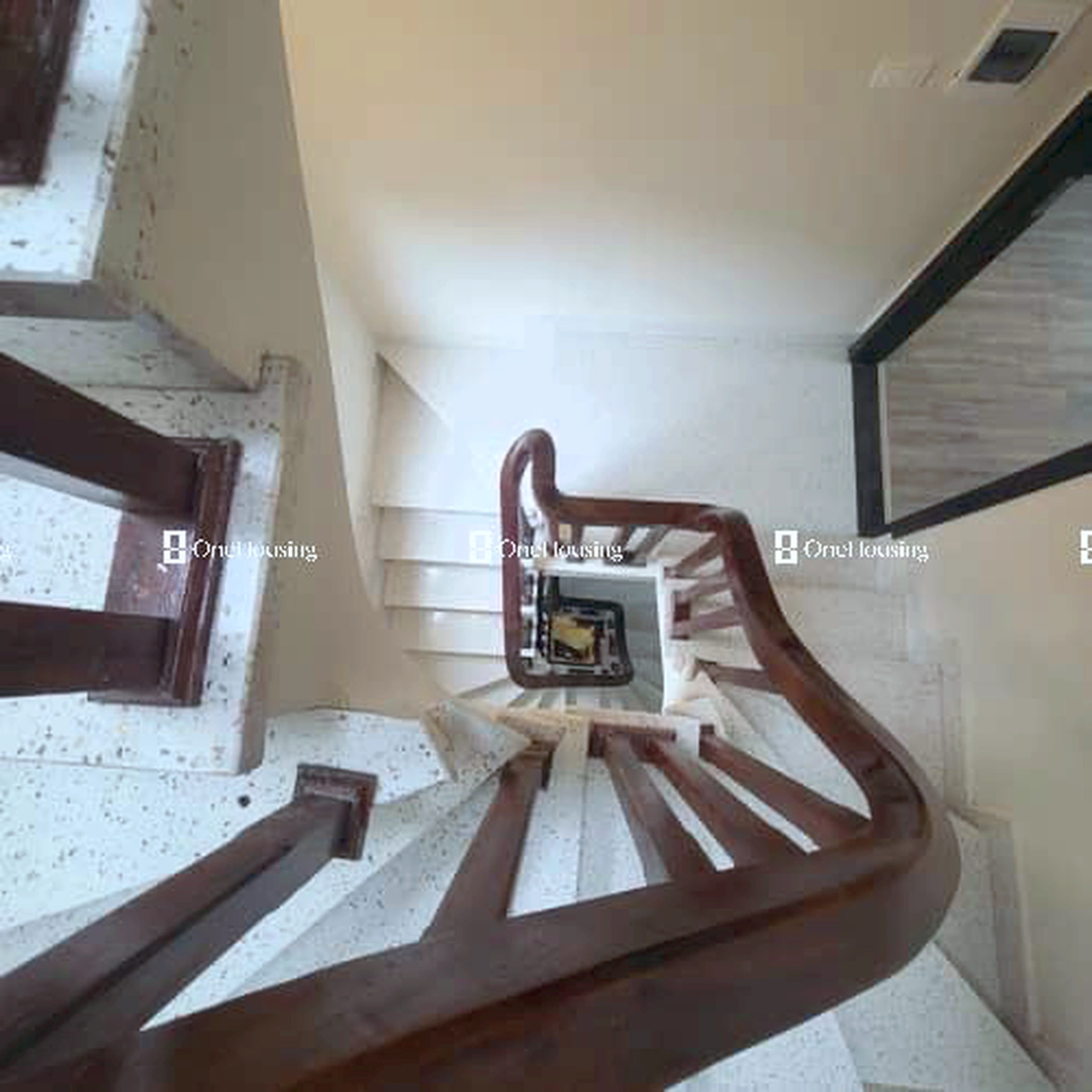 Nhà mặt ngõ cách Nguyễn Văn Cừ 30m, P. Bồ Đề, Q. Long Biên, TP. Hà Nội