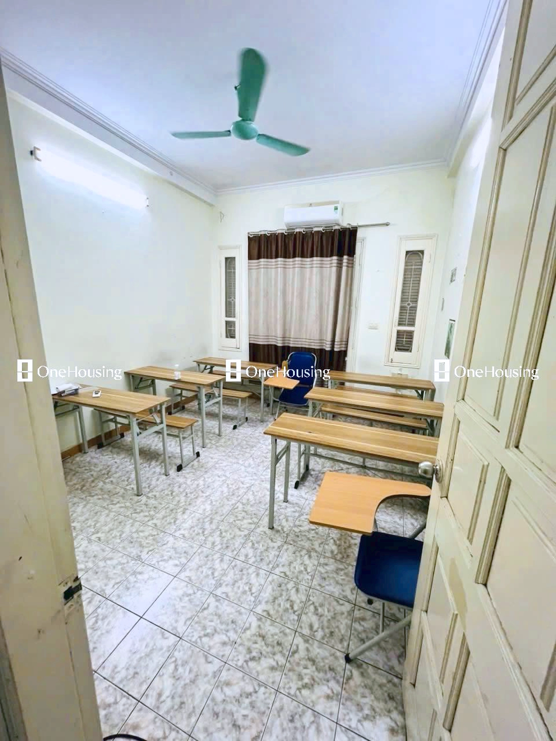 Nhà mặt ngõ cách Pháo Đài Láng 50m, P. Láng Thượng, Q. Đống Đa, TP. Hà Nội