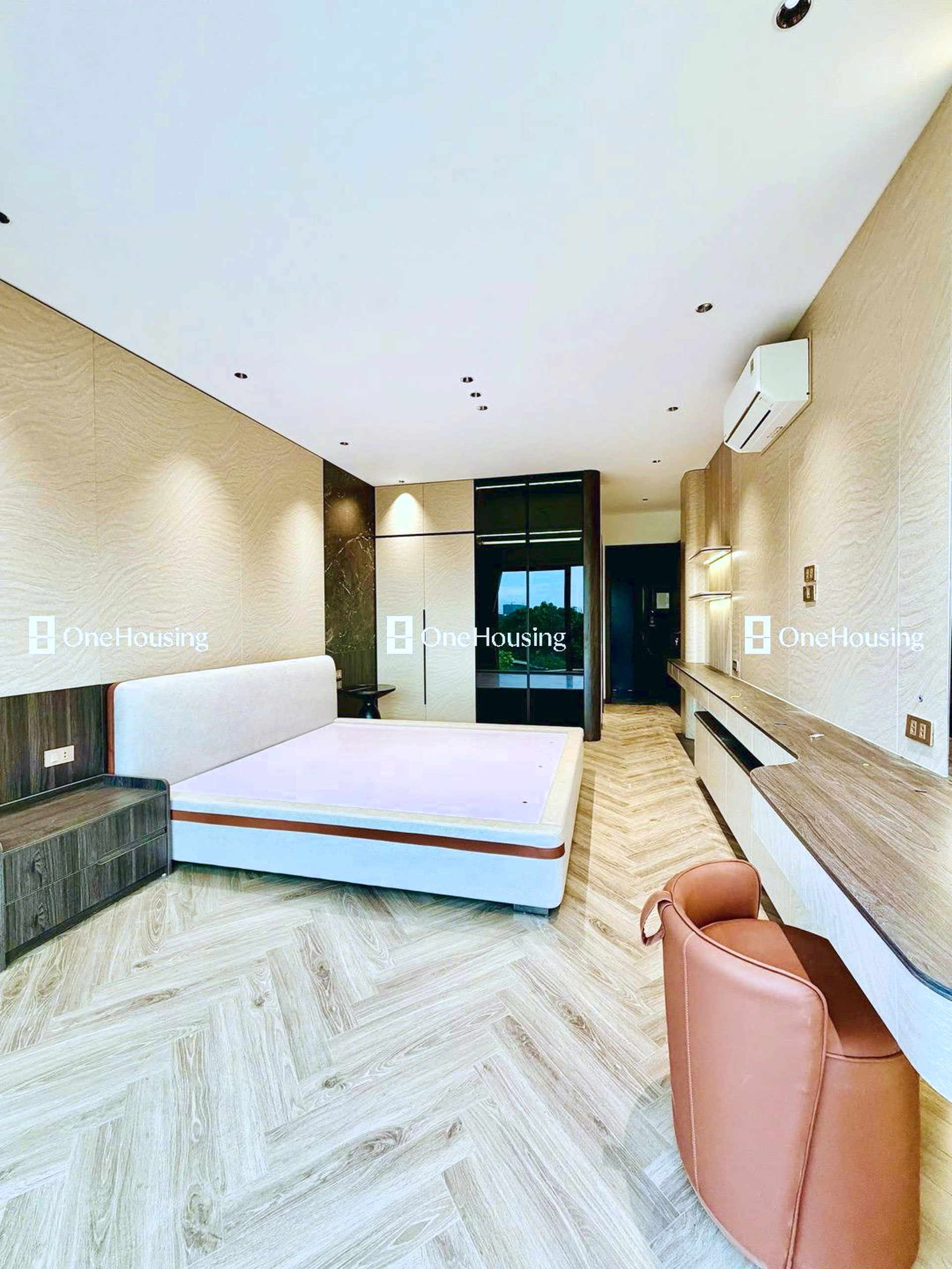 Nhà mặt phố Hồng Tiến, P. Bồ Đề, Q. Long Biên, TP. Hà Nội