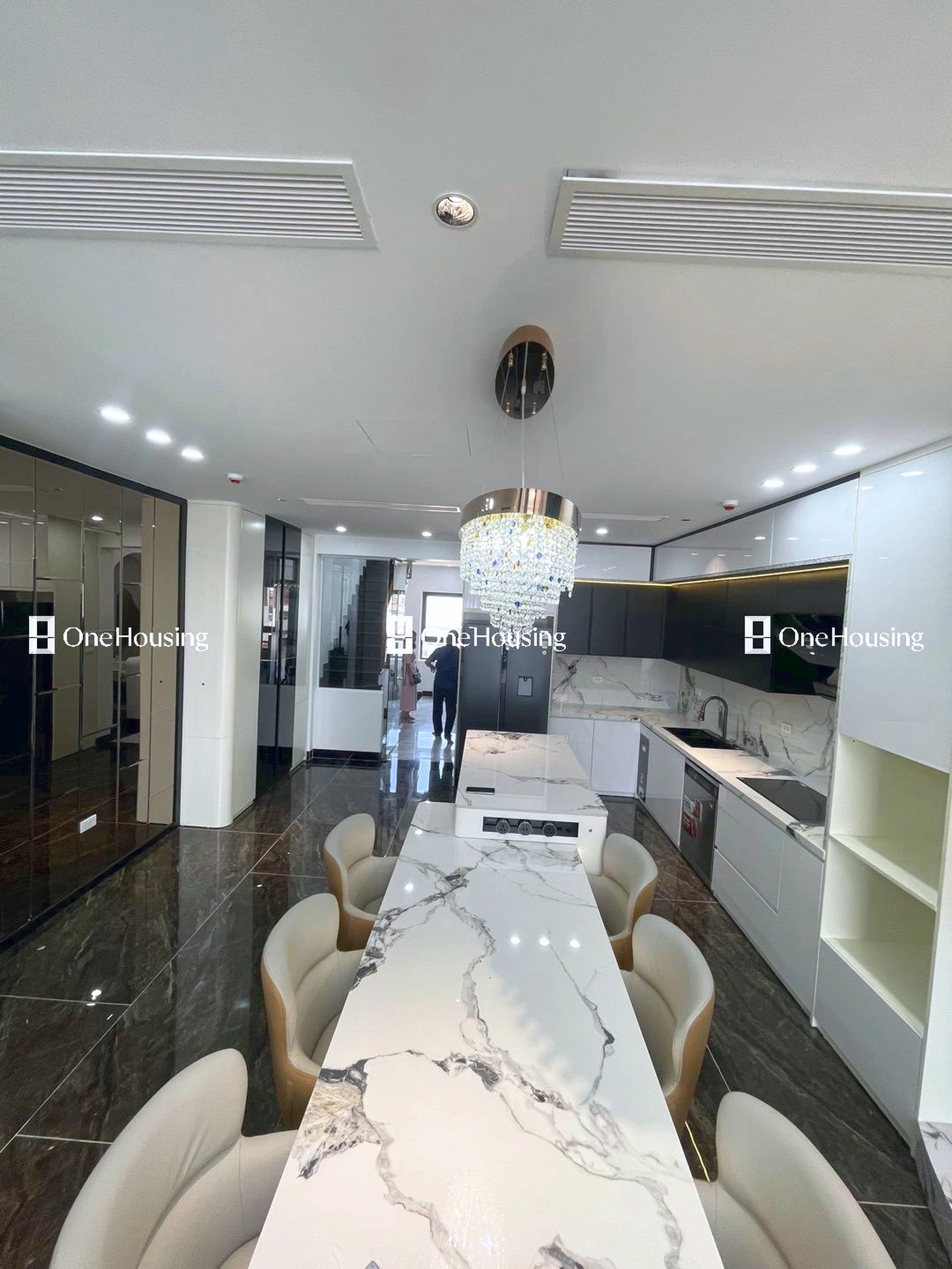 Nhà mặt ngõ cách Dãy B10 B11 10m, P. Phúc Đồng, Q. Long Biên, TP. Hà Nội