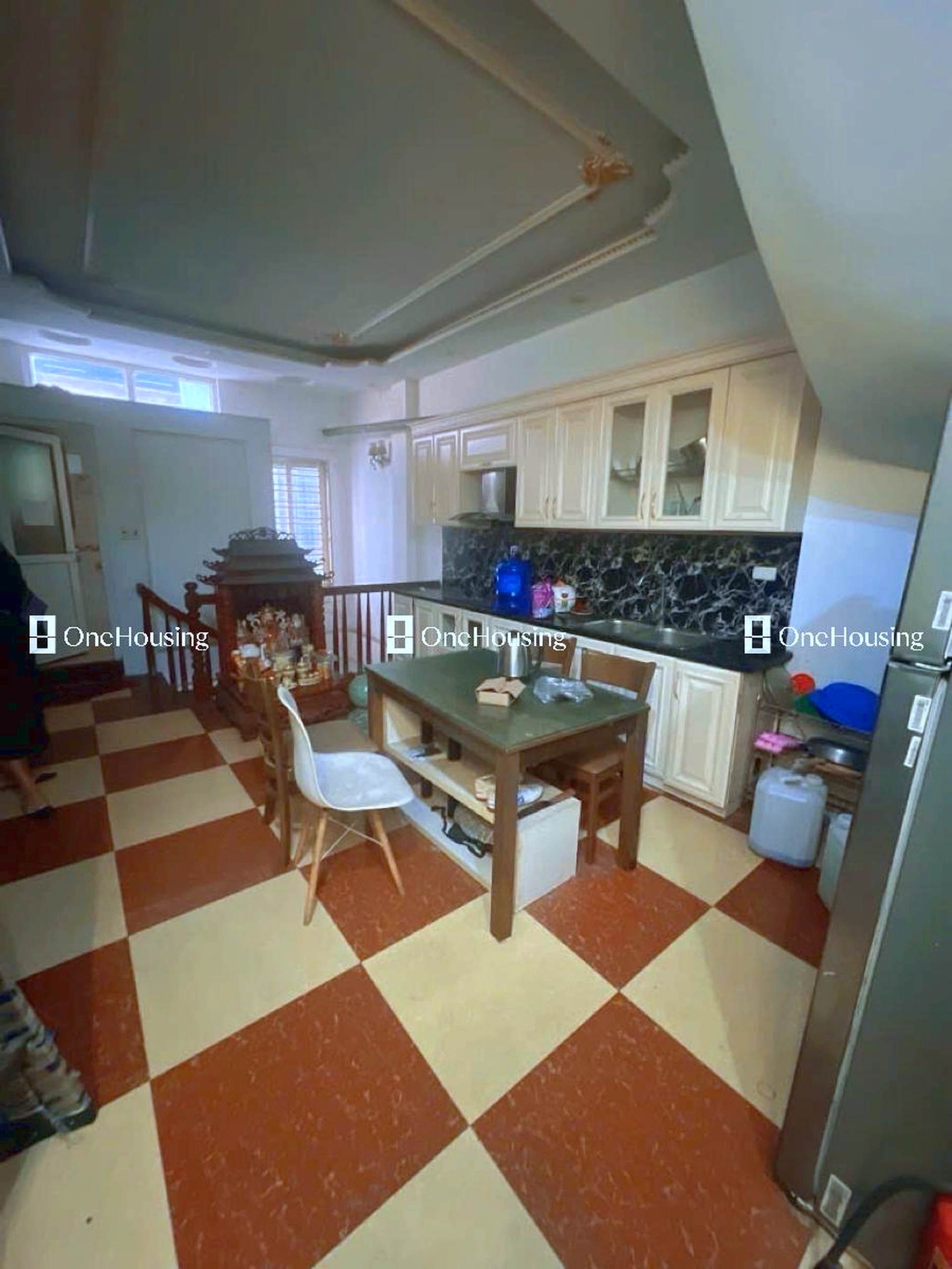 Nhà mặt phố Trần Quốc Hoàn, P. Dịch Vọng Hậu, Q. Cầu Giấy, TP. Hà Nội