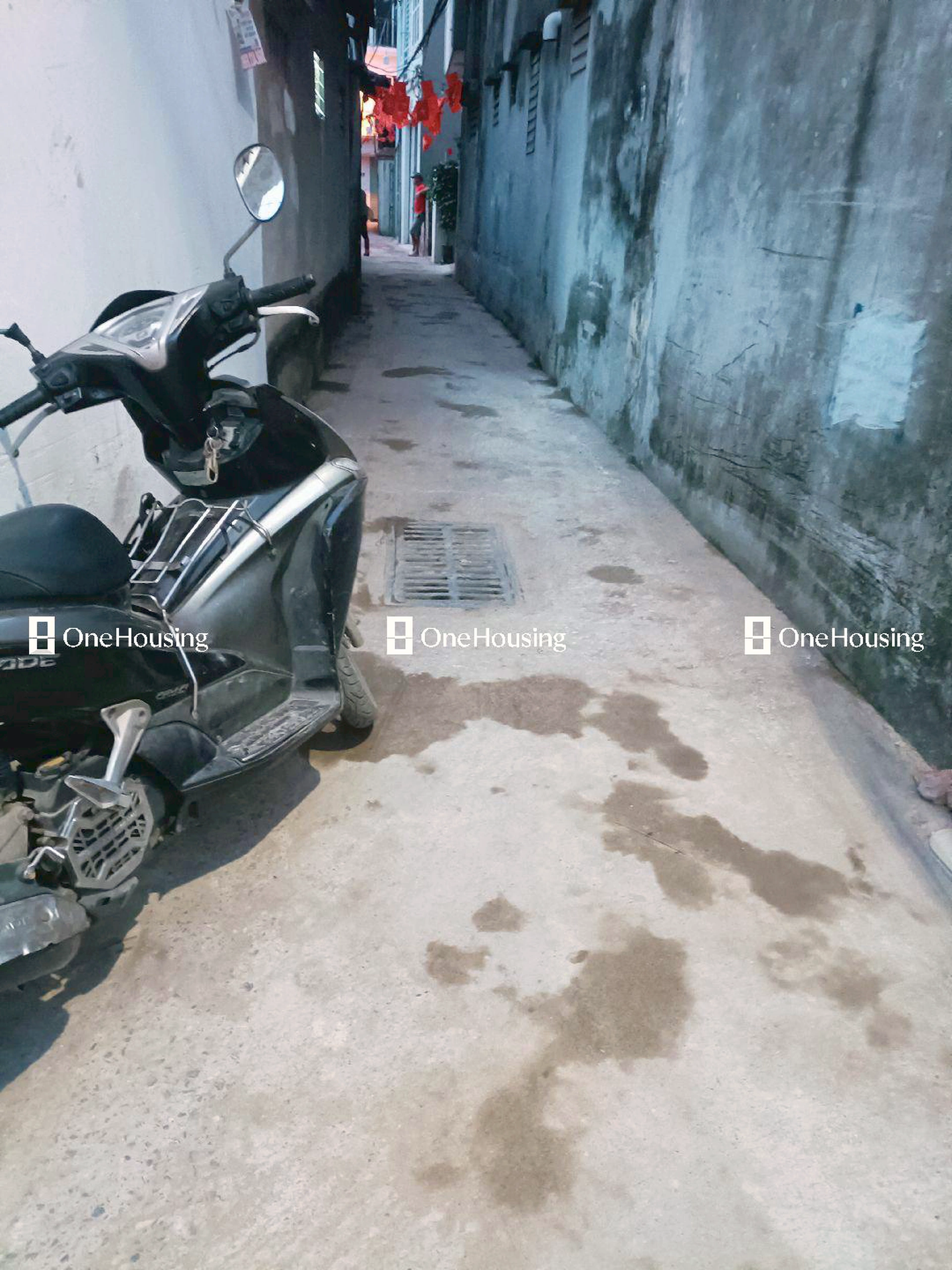 Nhà mặt ngõ cách Nguyễn Văn Linh 20m, P. Thạch Bàn, Q. Long Biên, TP. Hà Nội