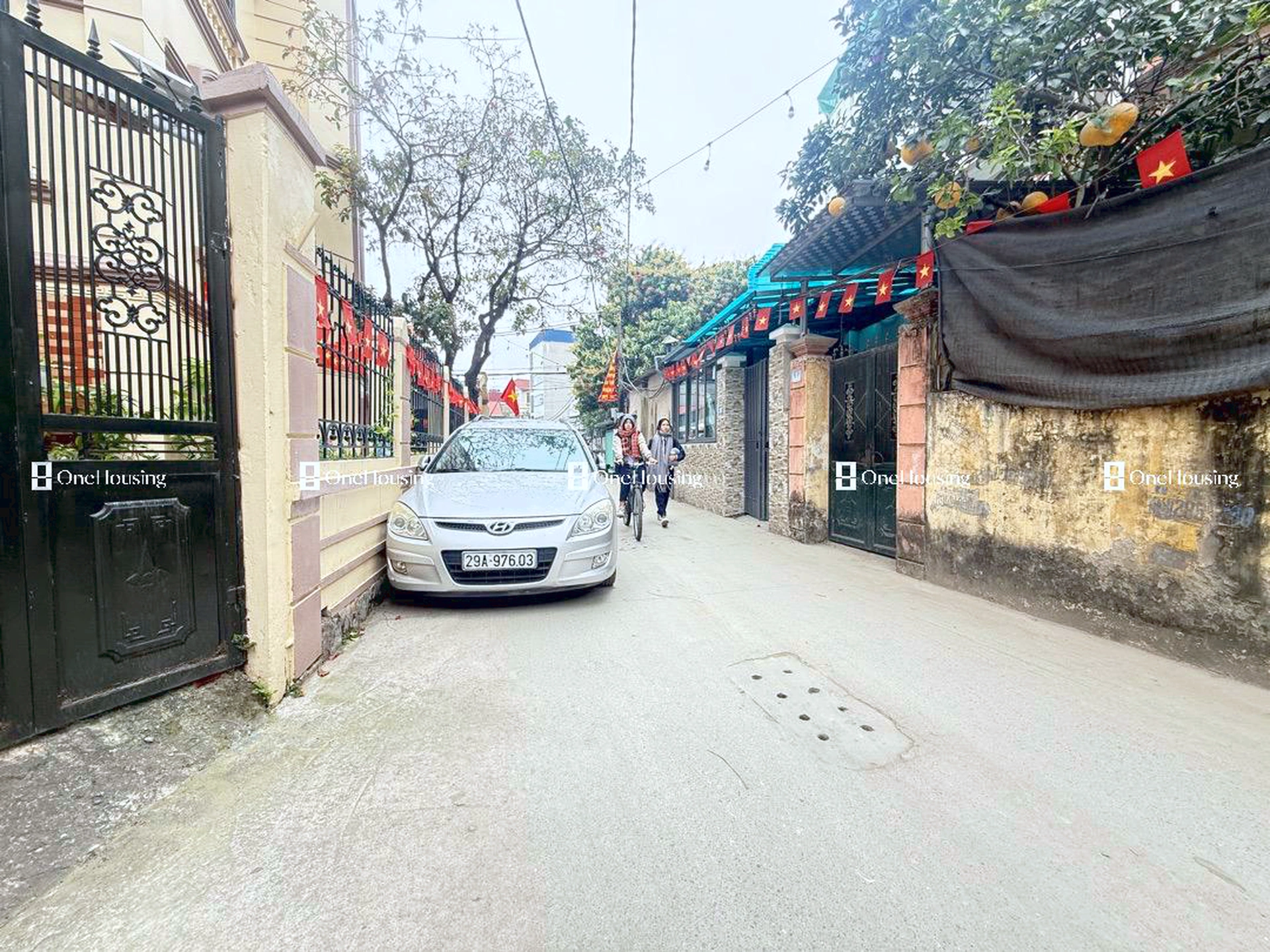 Nhà mặt ngõ cách An Dương Vương (đường gom chân đê) 50m, P. Phú Thượng, Q. Tây Hồ, TP. Hà Nội