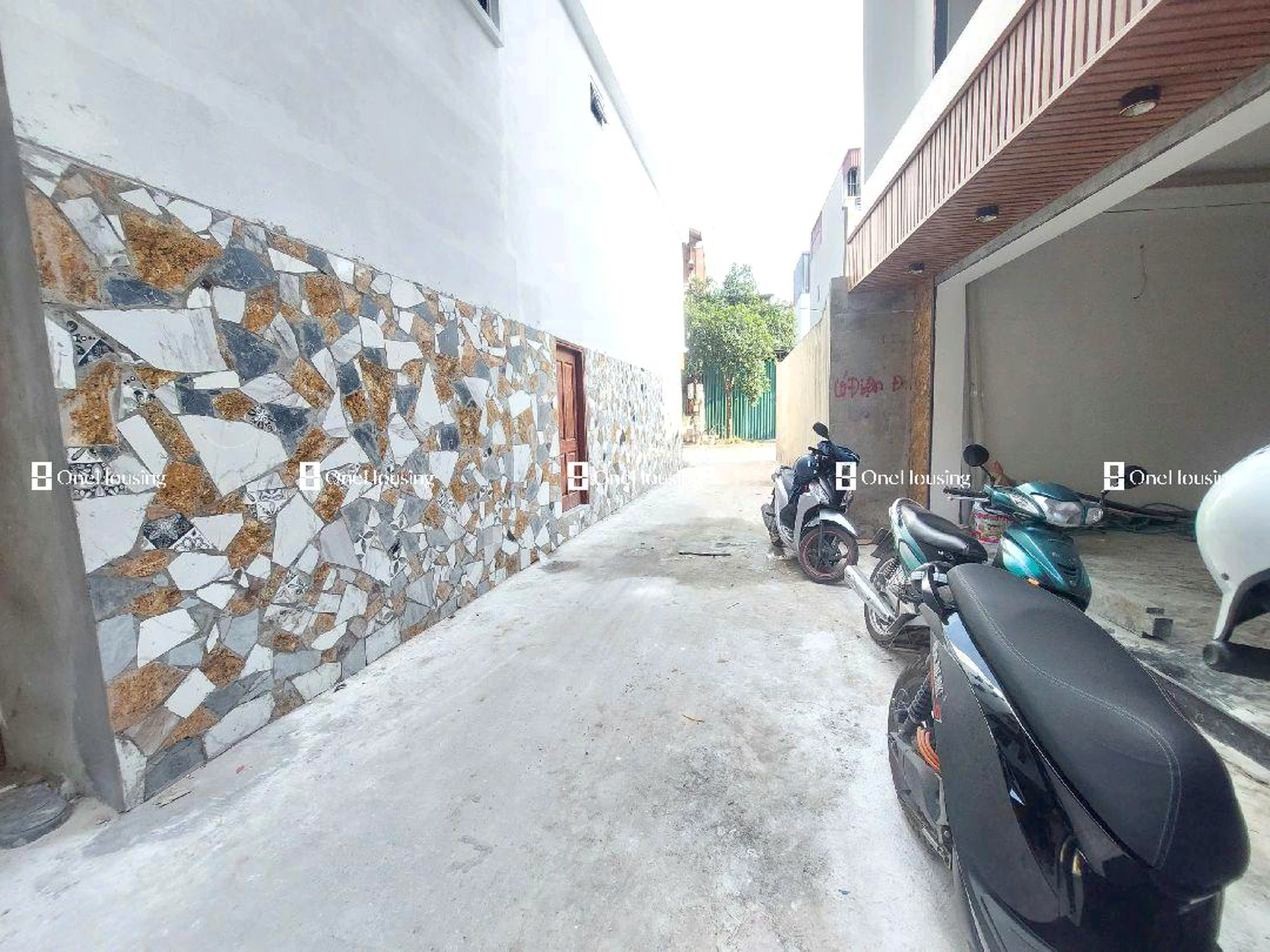 Nhà mặt ngõ cách Hoa Động 50m, P. Long Biên, Q. Long Biên, TP. Hà Nội