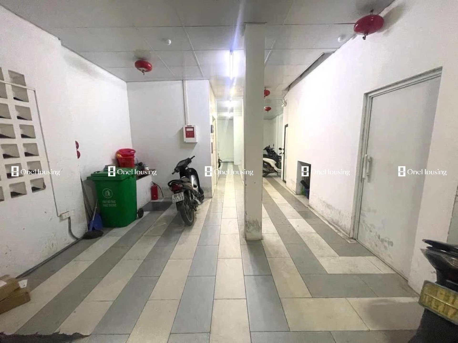 Nhà mặt ngõ cách Nguyễn Đình Hoàn 50m, P. Nghĩa Đô, Q. Cầu Giấy, TP. Hà Nội