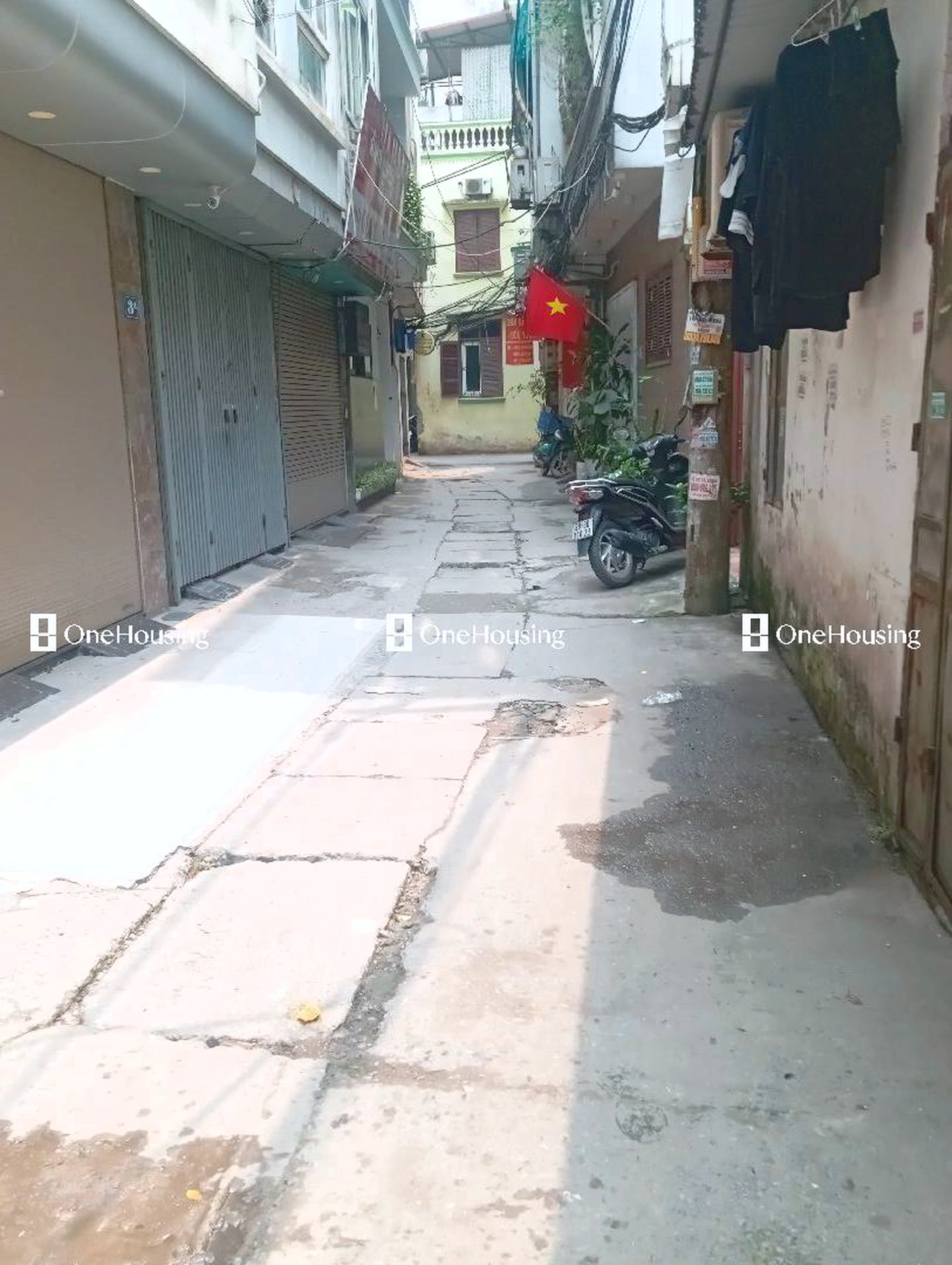 Nhà mặt ngõ cách Dương Quảng Hàm 30m, P. Nghĩa Đô, Q. Cầu Giấy, TP. Hà Nội