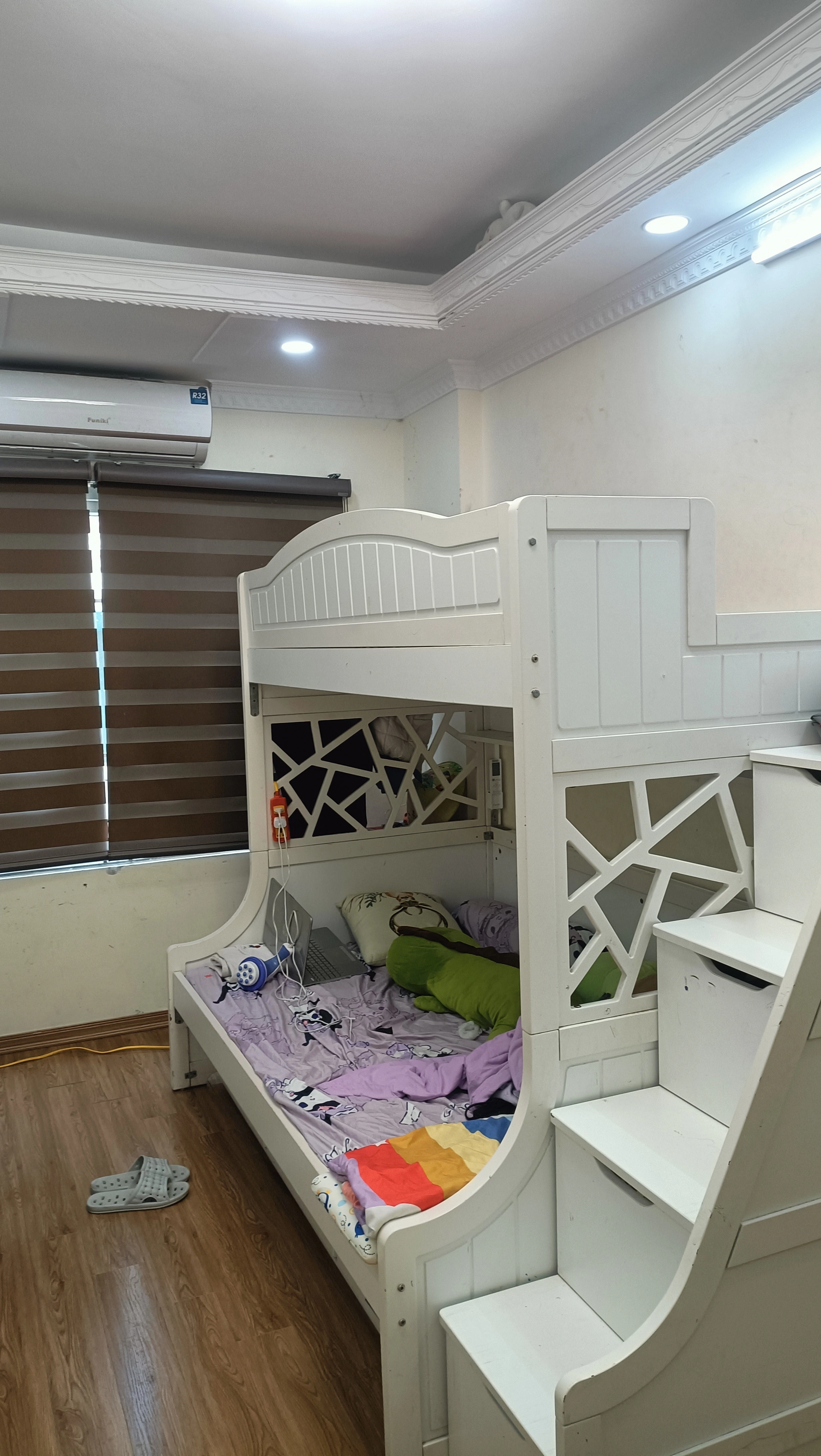 Nhà mặt ngõ cách Đường Lĩnh Nam 100m, P. Vĩnh Hưng, Q. Hoàng Mai, TP. Hà Nội