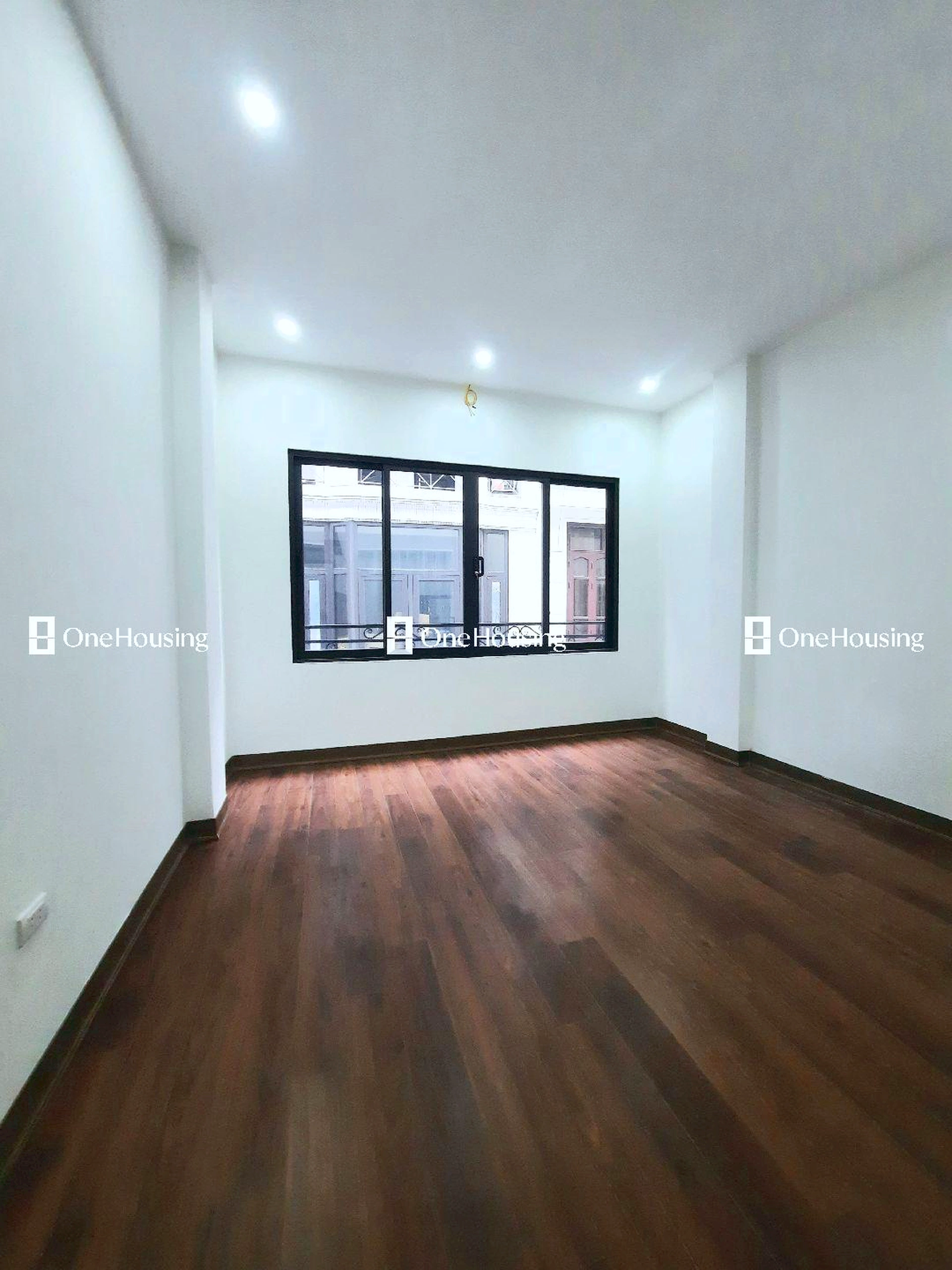 Nhà mặt ngõ cách Trần Quốc Hoàn 30m, P. Dịch Vọng Hậu, Q. Cầu Giấy, TP. Hà Nội