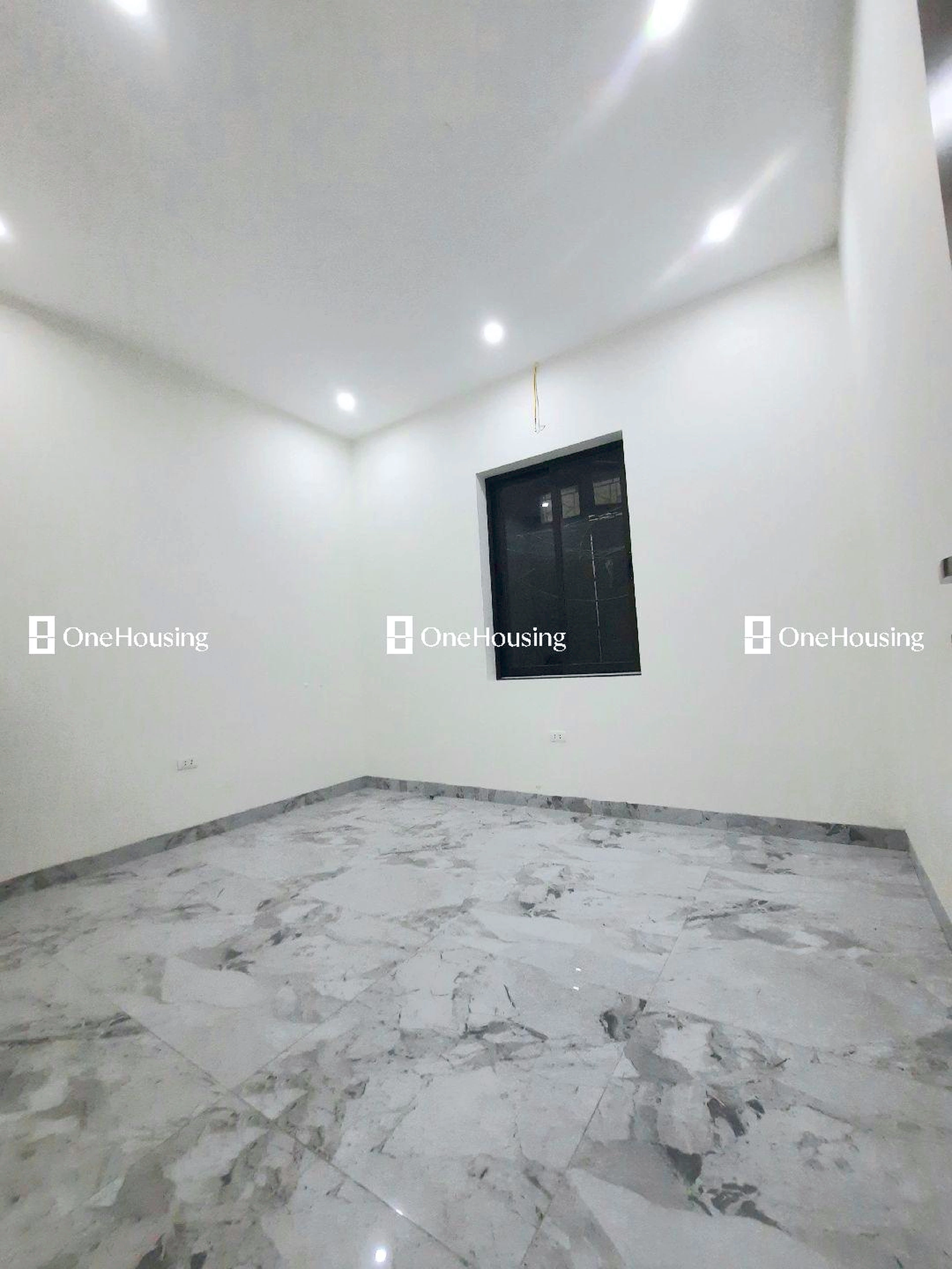 Nhà mặt ngõ cách Trần Quốc Hoàn 30m, P. Dịch Vọng Hậu, Q. Cầu Giấy, TP. Hà Nội
