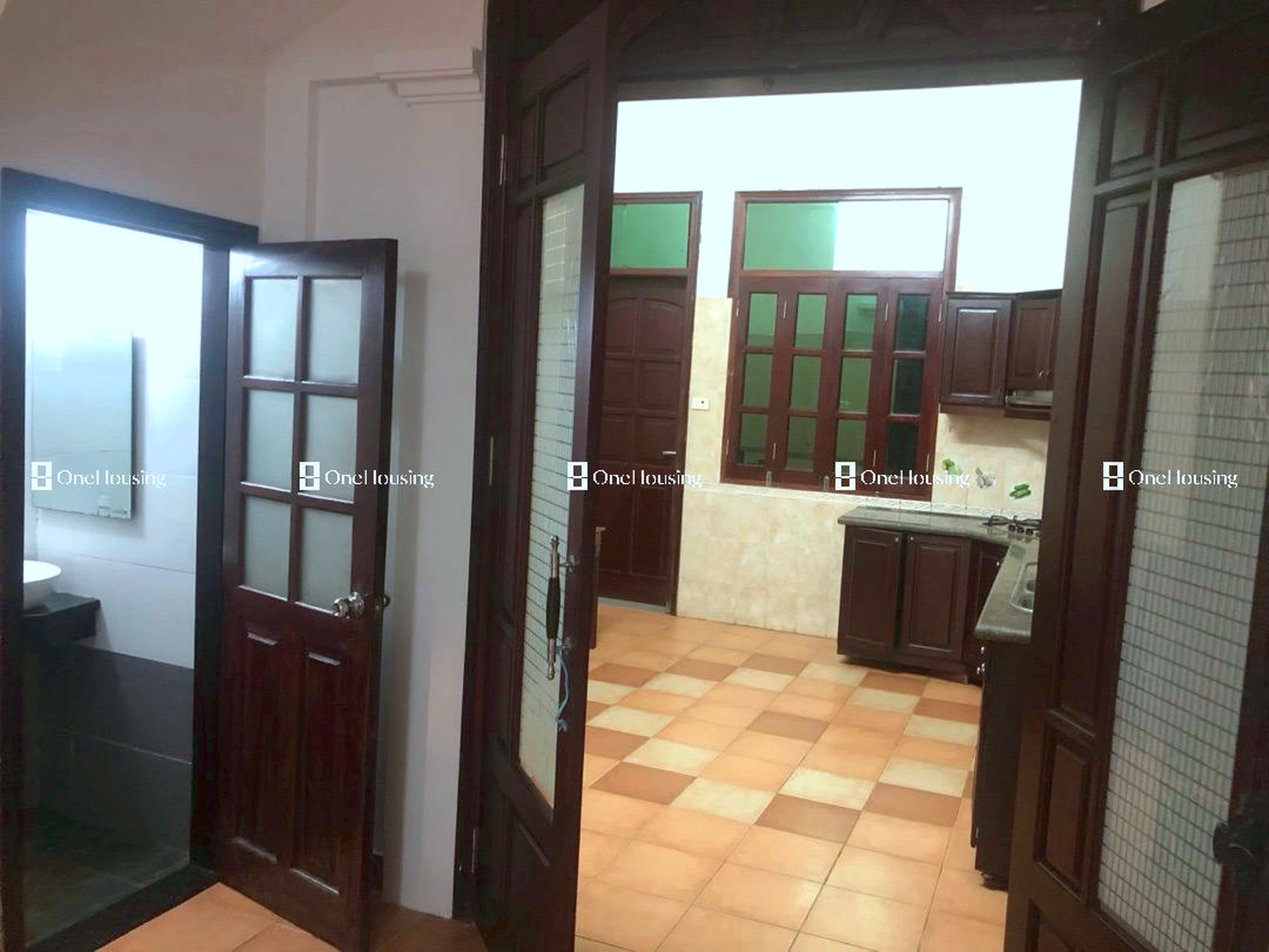Nhà mặt ngõ cách Trung Kính 5m, P. Trung Hòa, Q. Cầu Giấy, TP. Hà Nội