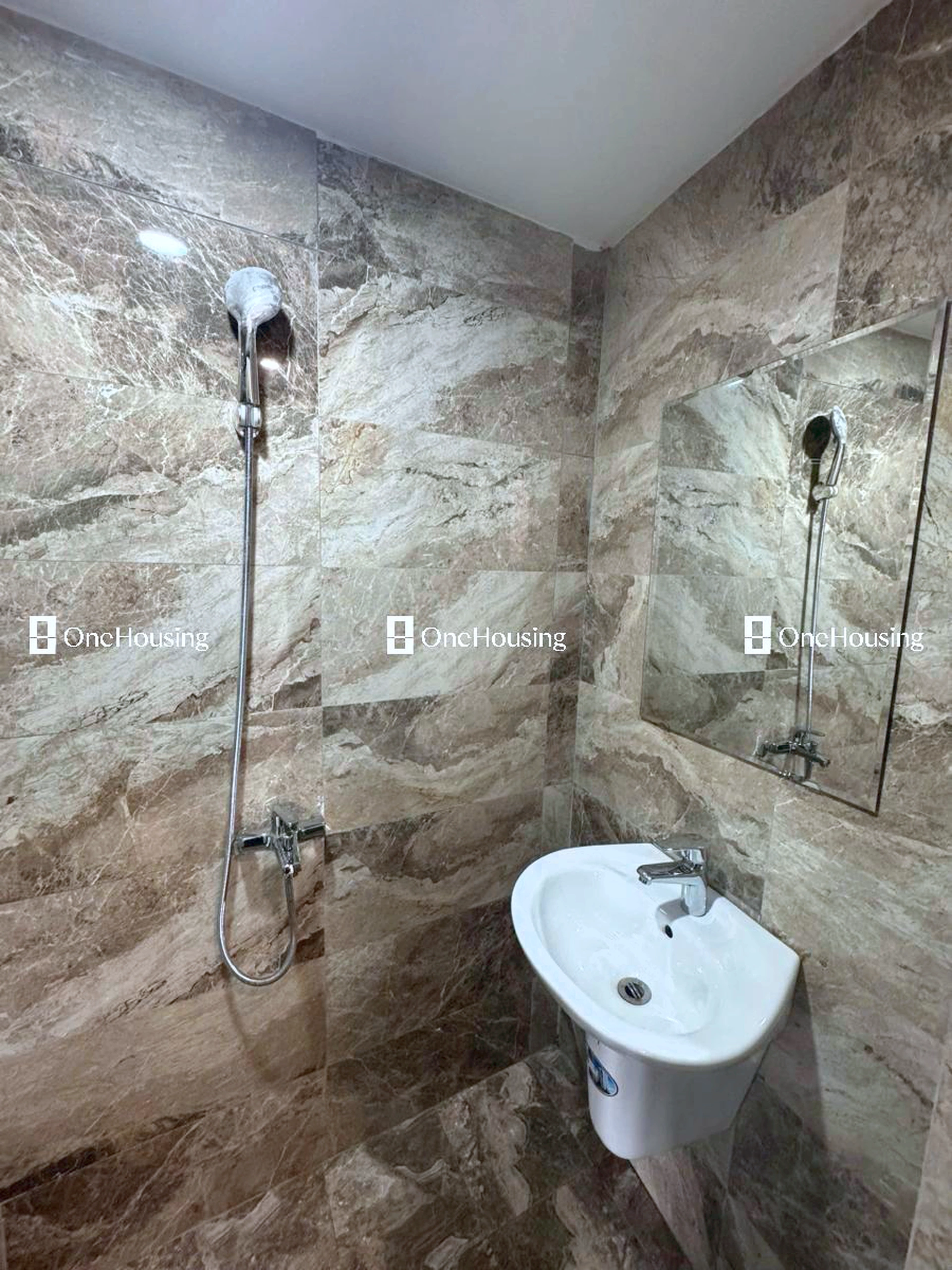 Nhà mặt ngõ cách Vĩnh Tuy 30m, P. Vĩnh Tuy, Q. Hai Bà Trưng, TP. Hà Nội