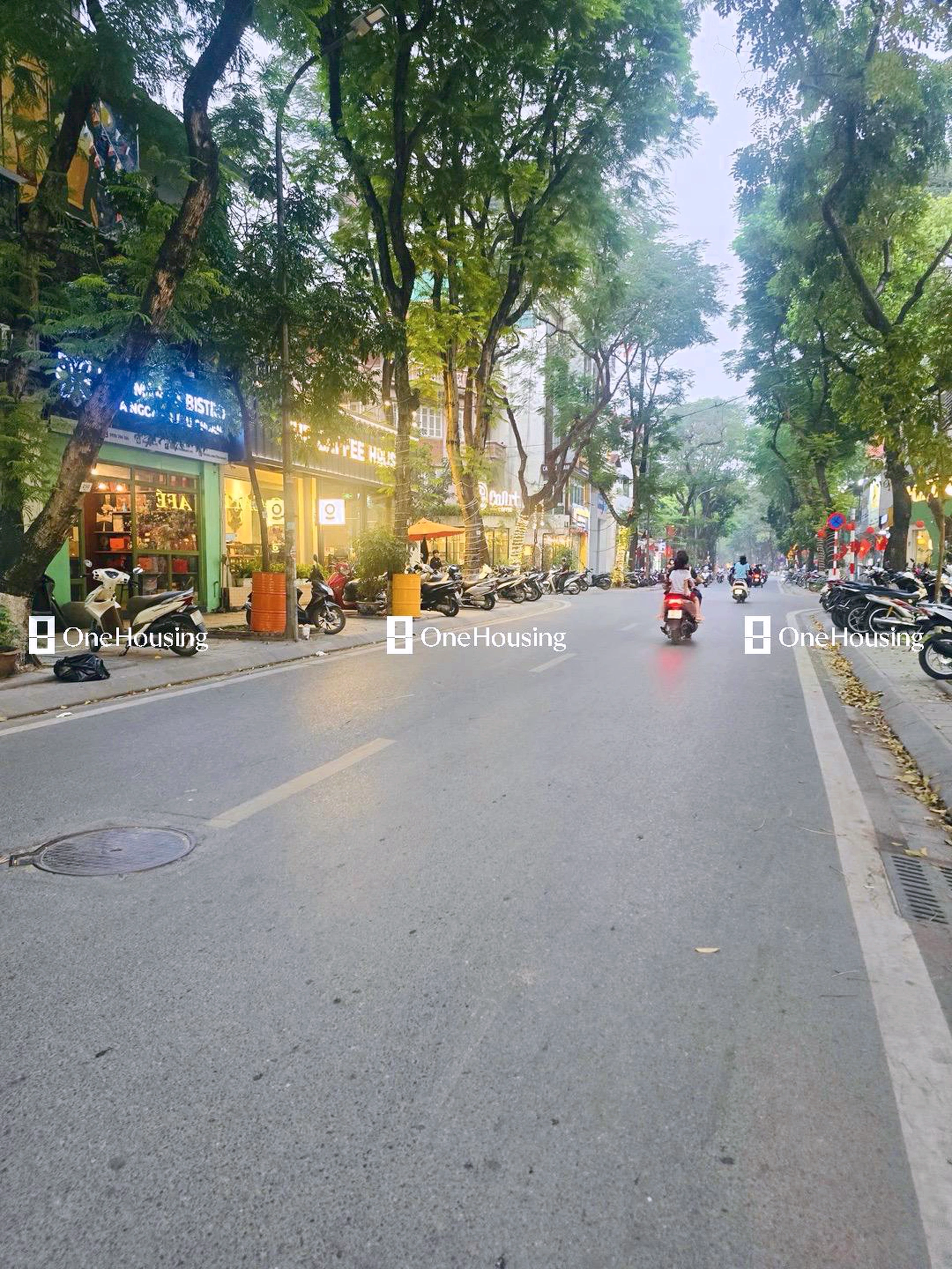 Nhà mặt phố Trần Nguyên Đán, P. Định Công, Q. Hoàng Mai, TP. Hà Nội