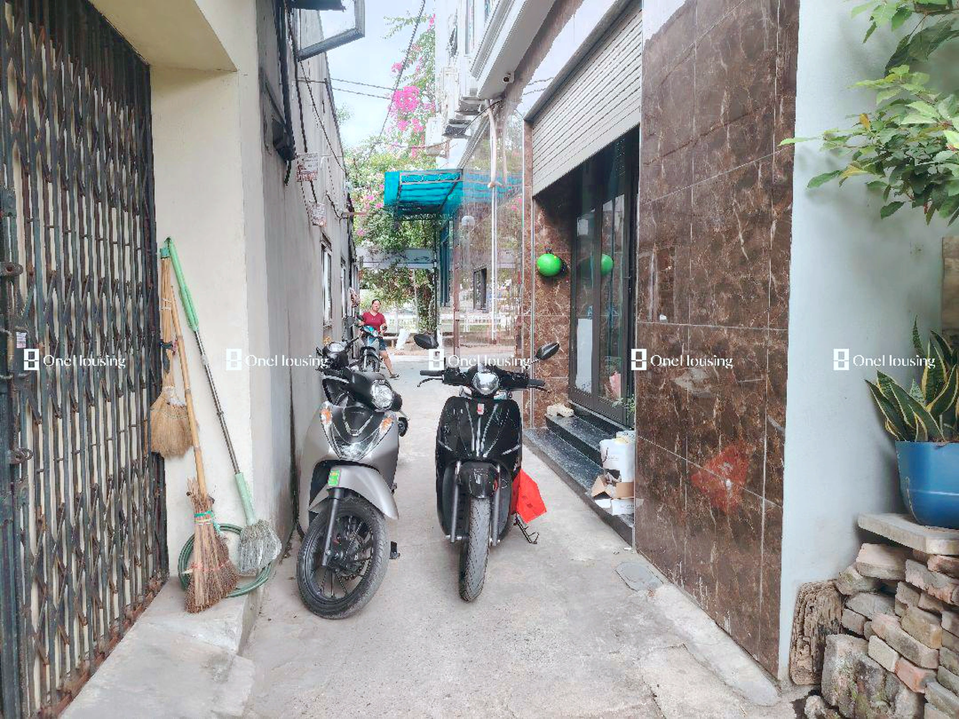 Đất nền cách Nguyễn Văn Linh 60m, P. Long Biên, Q. Long Biên, TP. Hà Nội