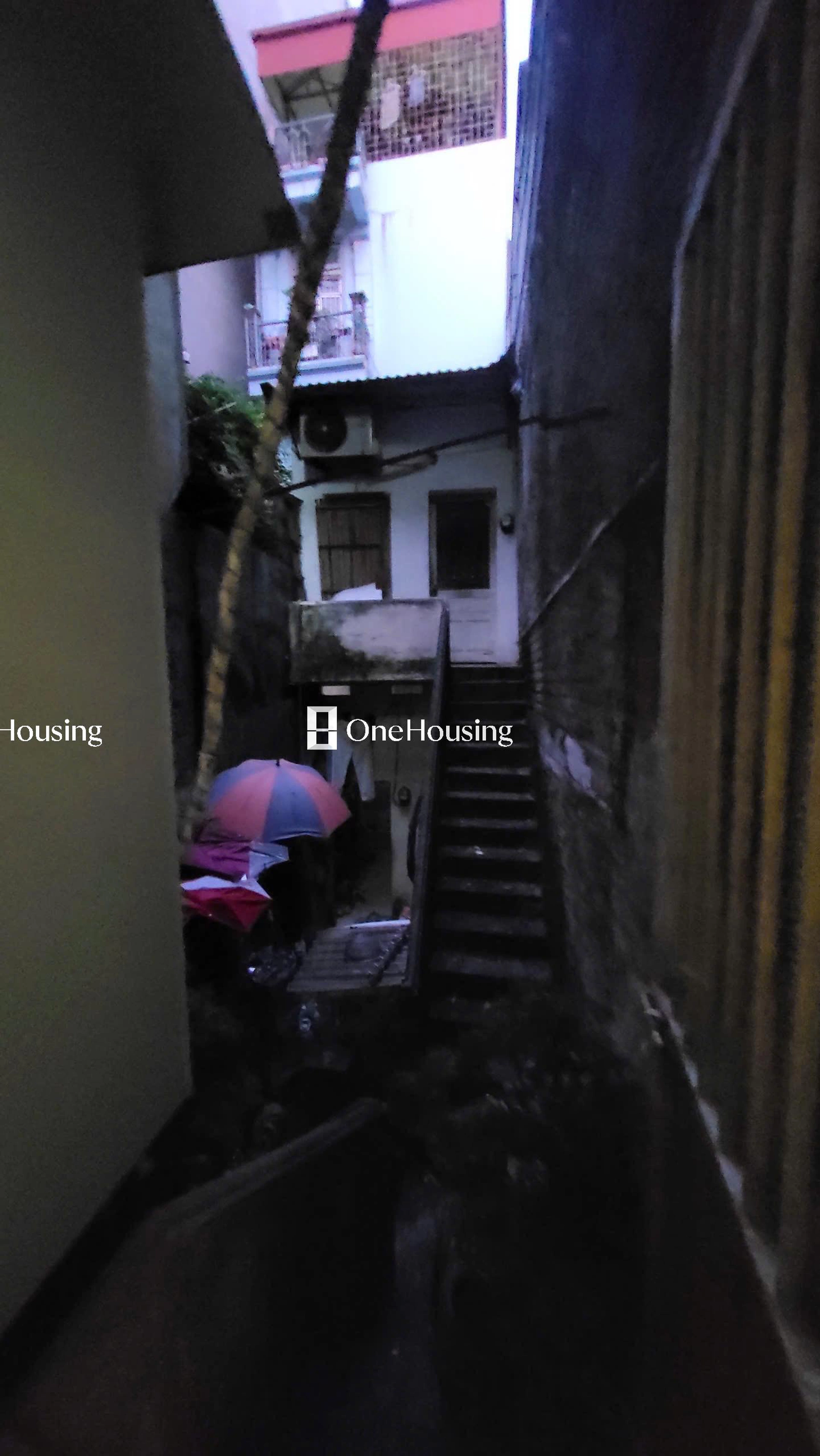 Nhà mặt phố Hồng Hà, P. Phúc Tân, Q. Hoàn Kiếm, TP. Hà Nội