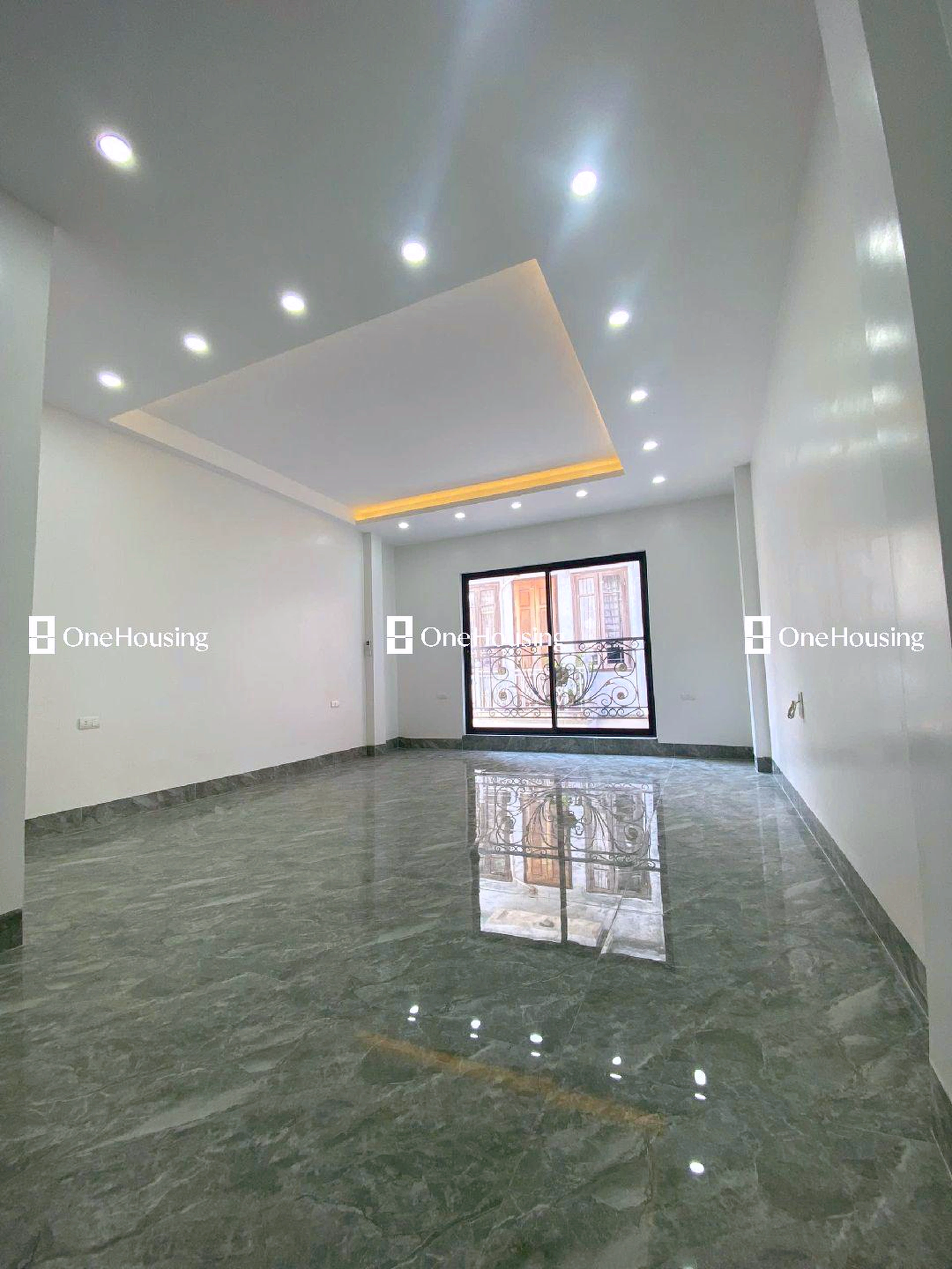 Nhà mặt ngõ cách Nguyễn Đình Hoàn 20m, P. Nghĩa Đô, Q. Cầu Giấy, TP. Hà Nội