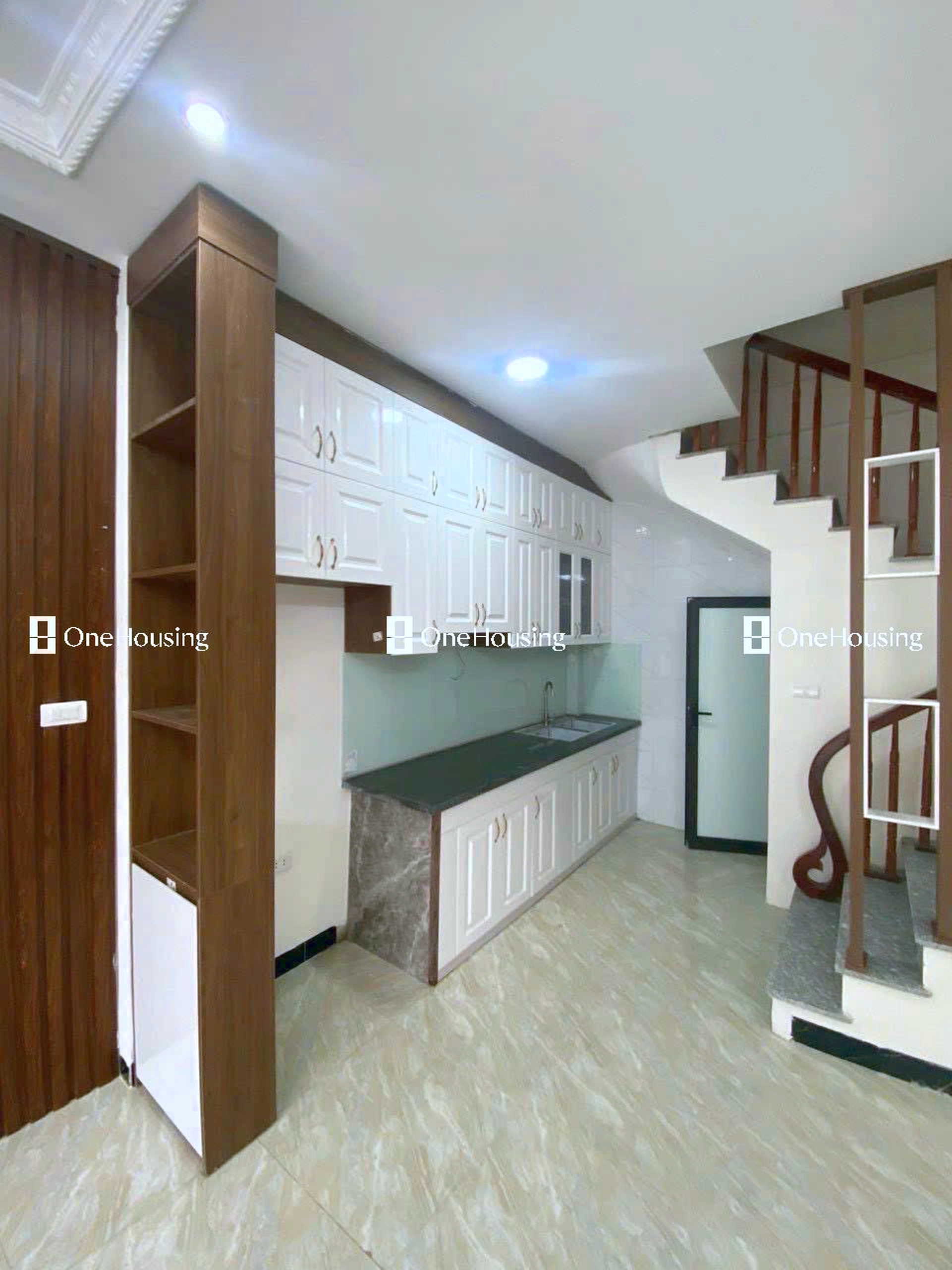 Nhà mặt ngõ cách Thạch Bàn 44.12m, P. Thạch Bàn, Q. Long Biên, TP. Hà Nội
