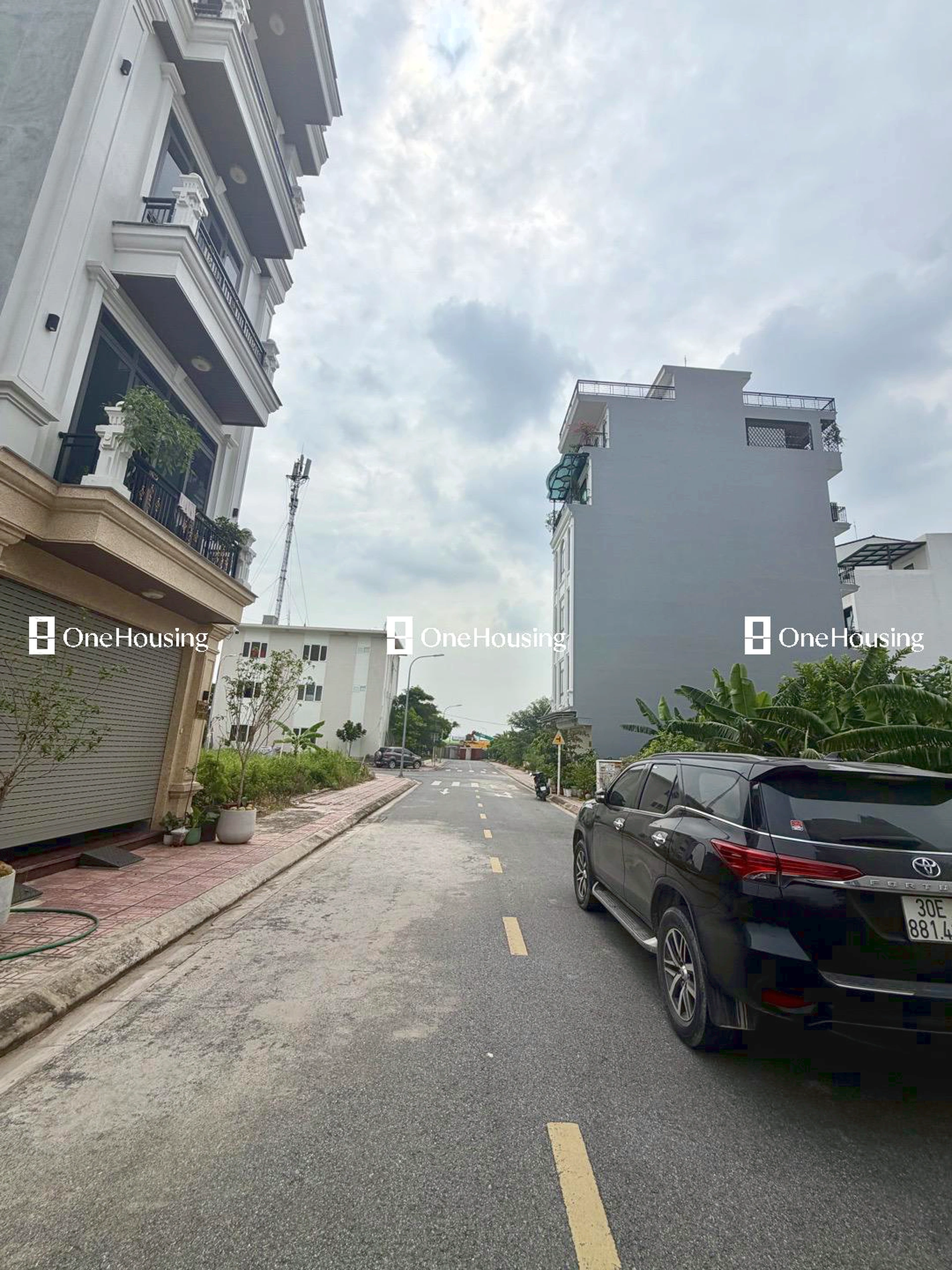 Đất nền cách Hoa Động 10m, P. Cự Khối, Q. Long Biên, TP. Hà Nội