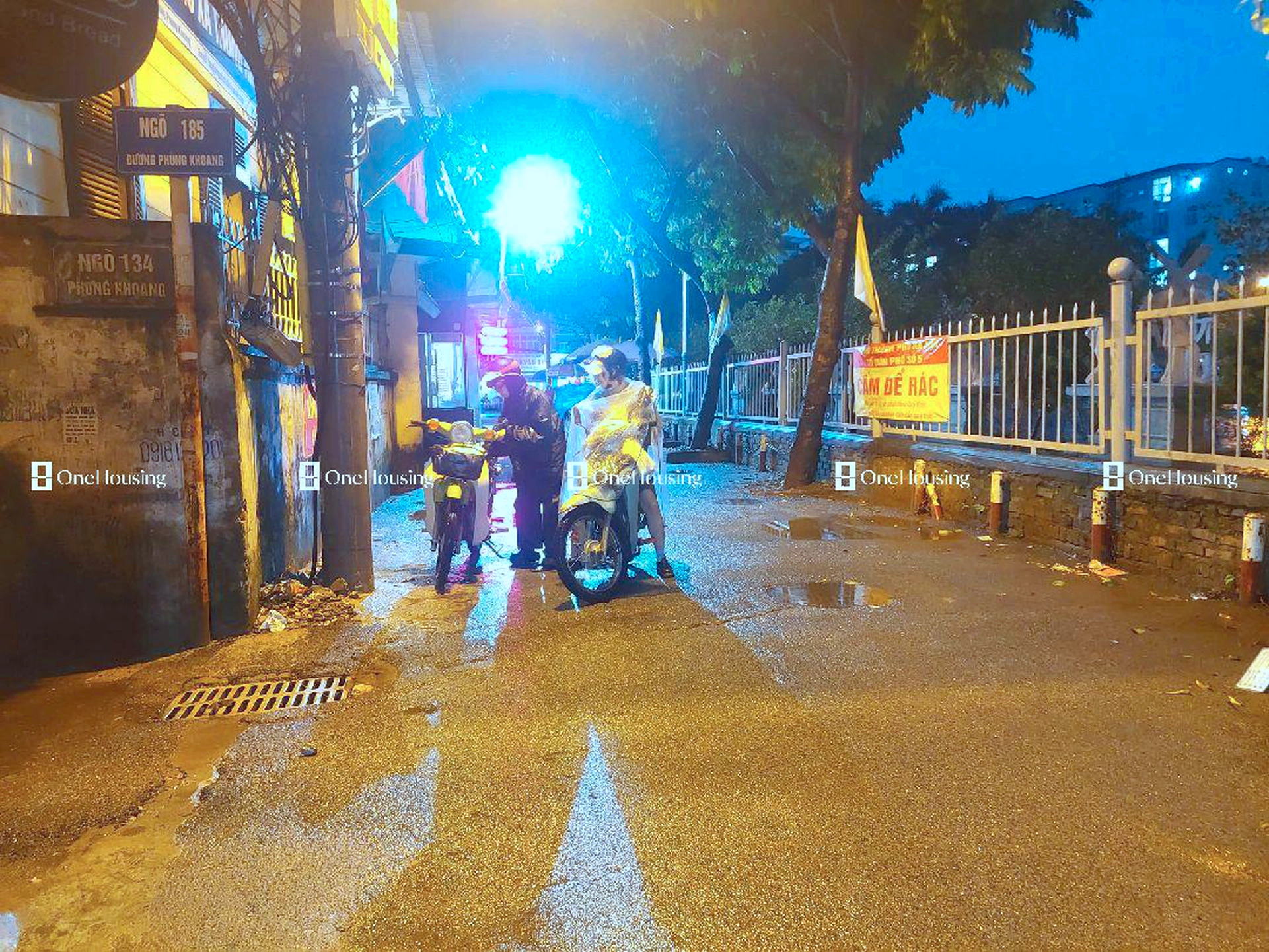 Nhà mặt ngõ cách Phùng Khoang 20m, P. Trung Văn, Q. Nam Từ Liêm, TP. Hà Nội