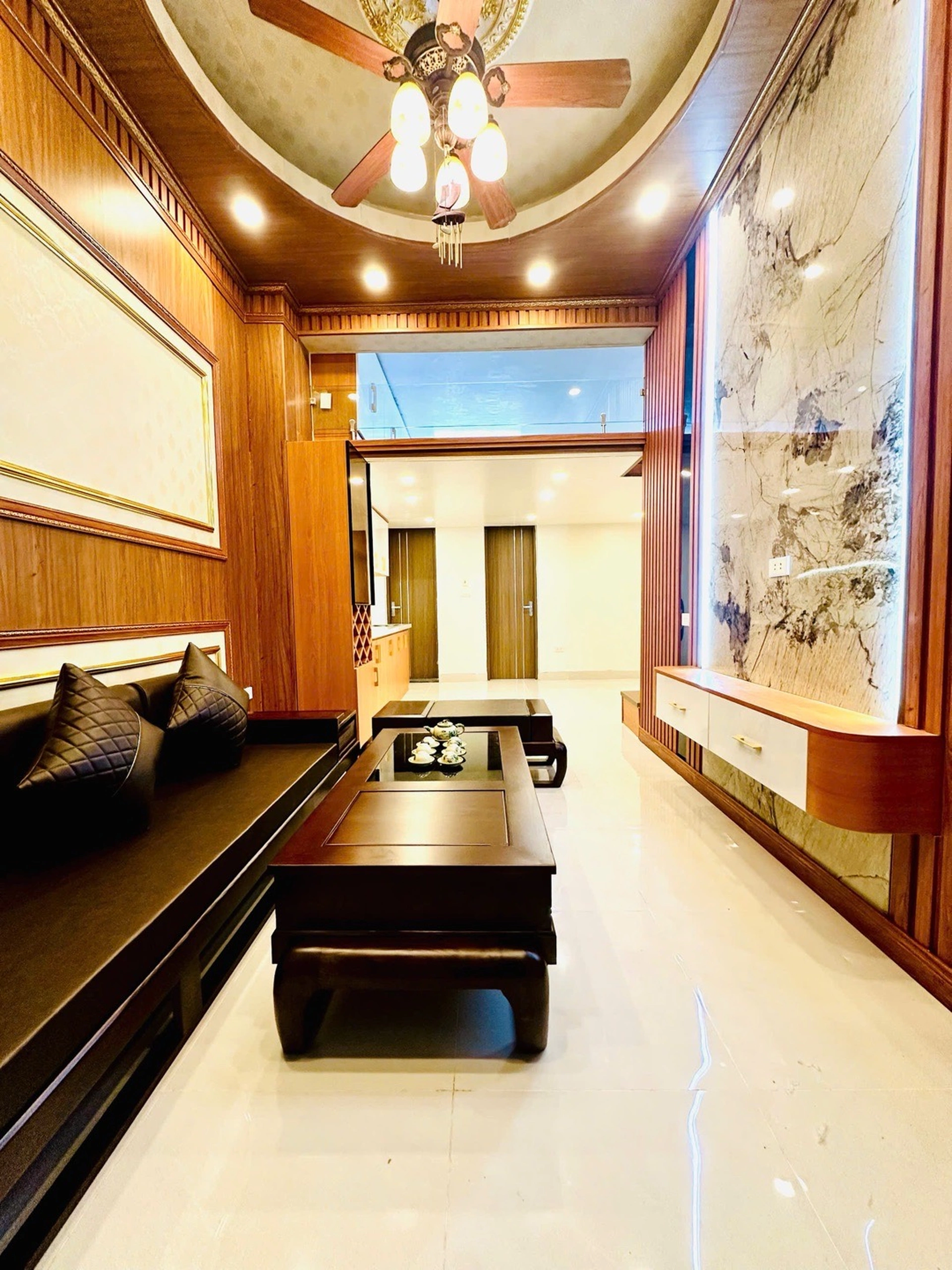 Nhà mặt ngõ cách Tôn Đức Thắng 100m, P. Ô Chợ Dừa, Q. Đống Đa, TP. Hà Nội