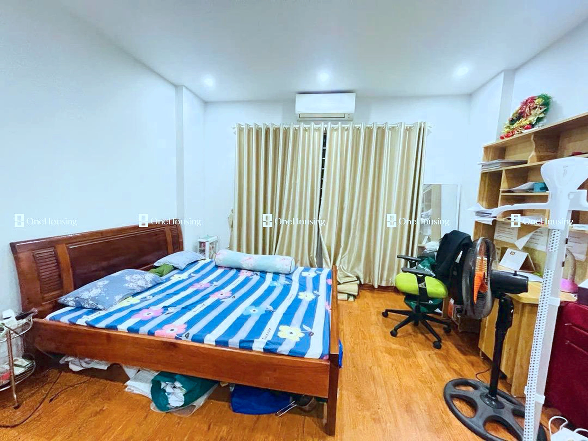 Nhà mặt ngõ cách Đê Sông Hồng (đường gom chân đê) 100m, P. Ngọc Thụy, Q. Long Biên, TP. Hà Nội