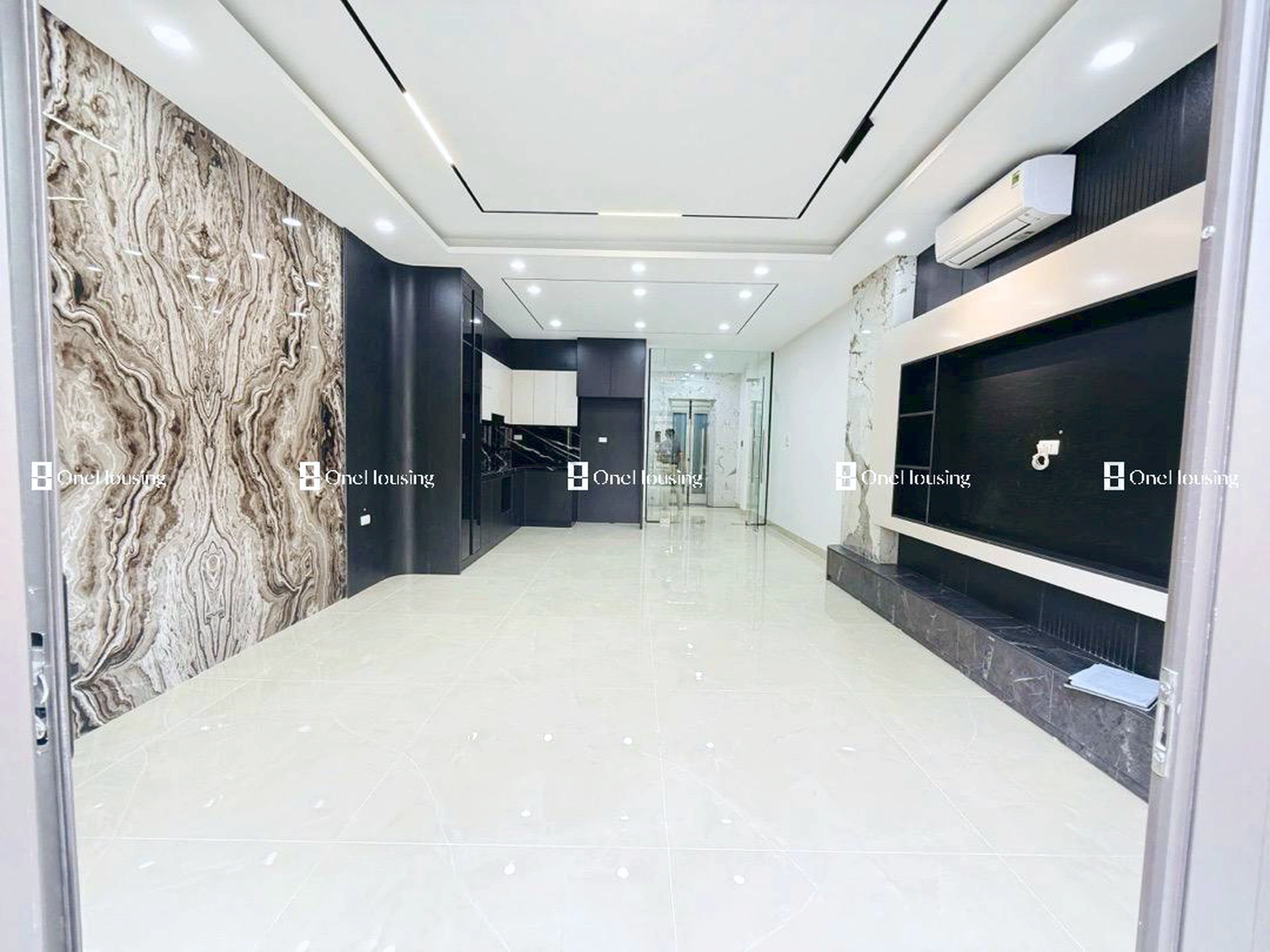 Nhà mặt phố Nguyễn Đức Cảnh, P. Tương Mai, Q. Hoàng Mai, TP. Hà Nội