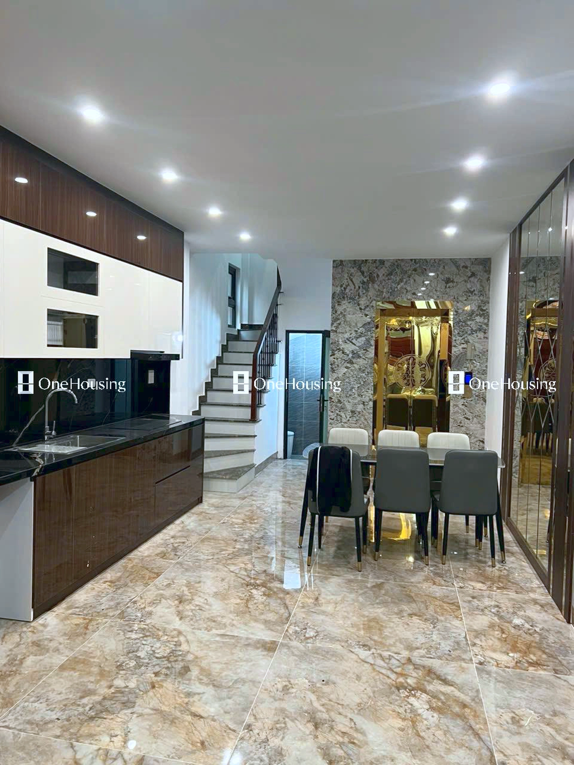 Nhà mặt ngõ cách Bát Khối (Mặt đê sông Hồng) 100m, P. Cự Khối, Q. Long Biên, TP. Hà Nội