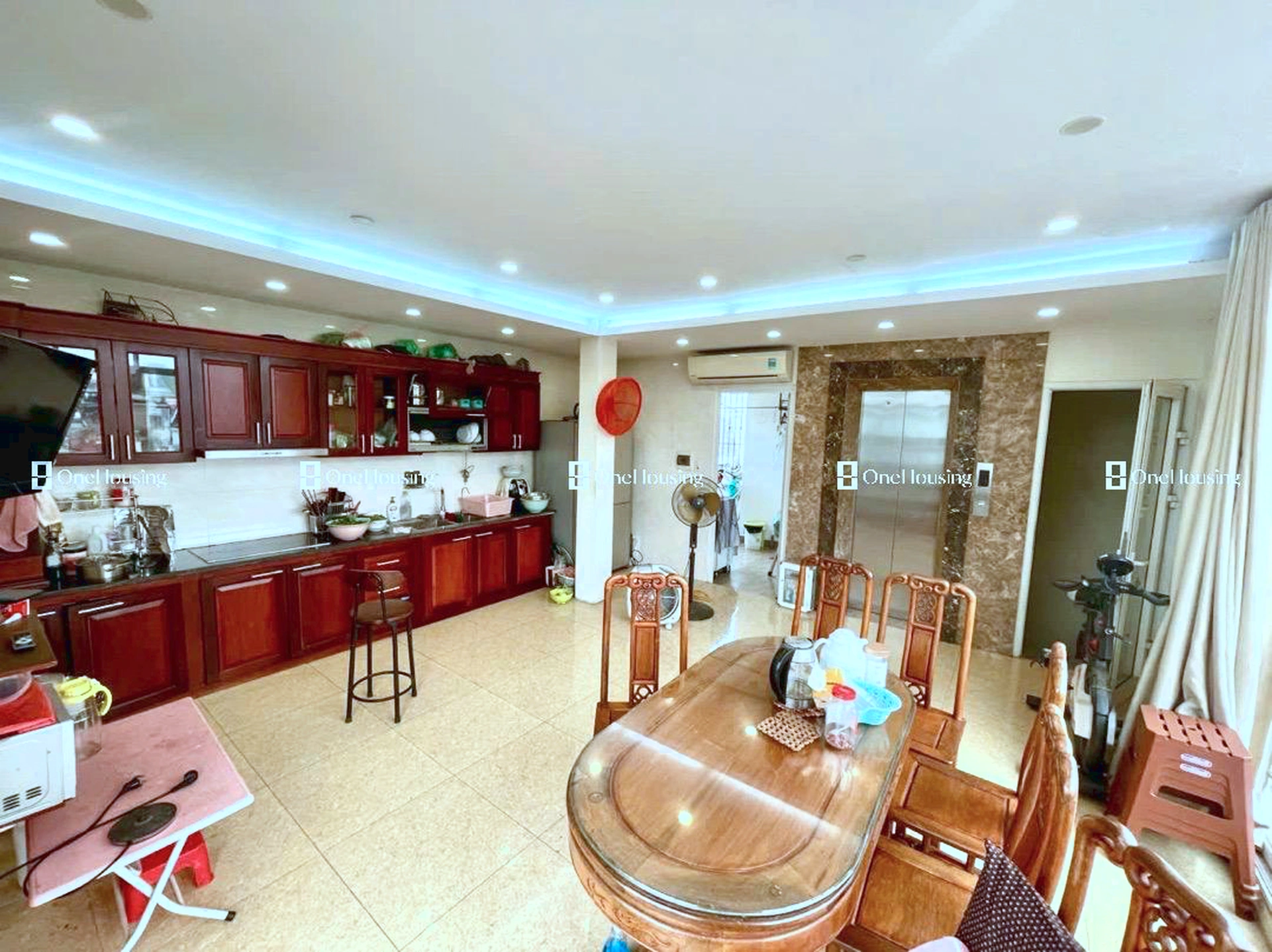 Nhà mặt ngõ cách Nguyễn Văn Cừ 30m, P. Bồ Đề, Q. Long Biên, TP. Hà Nội