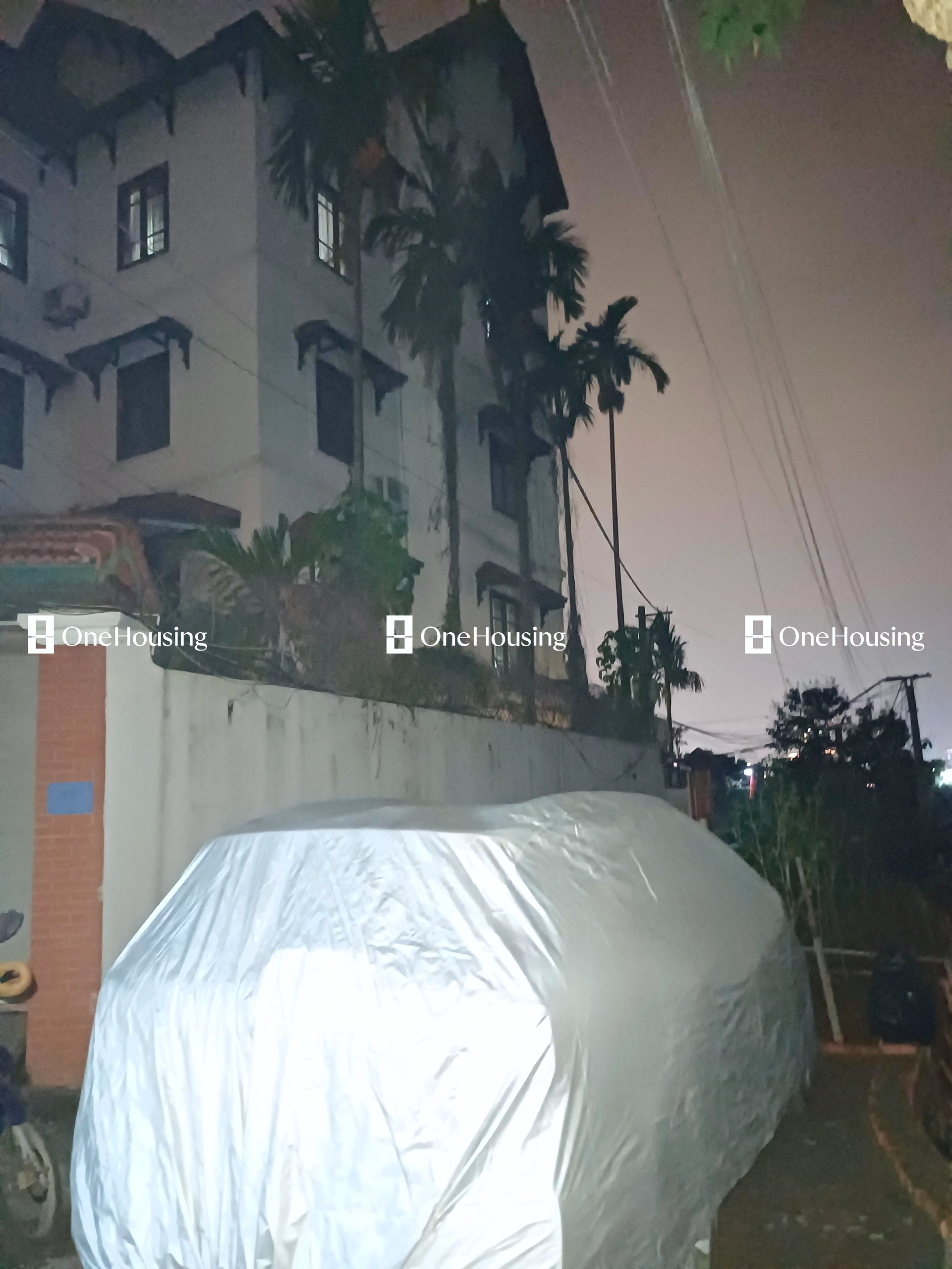 Nhà mặt ngõ cách Âu Cơ 100m, P. Nhật Tân, Q. Tây Hồ, TP. Hà Nội