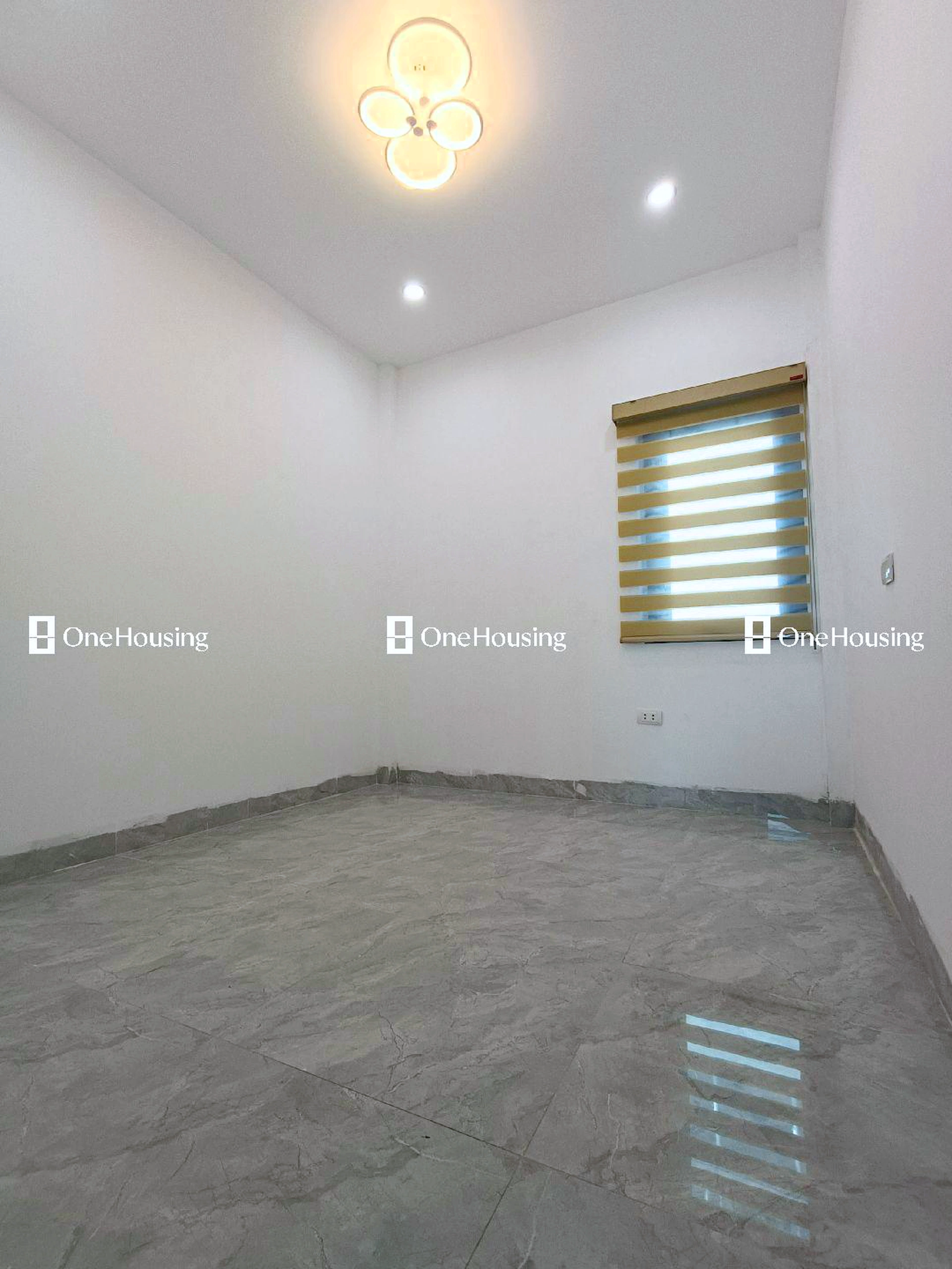 Nhà mặt ngõ cách Đê Trần Khát Chân 80m, P. Vĩnh Tuy, Q. Hai Bà Trưng, TP. Hà Nội