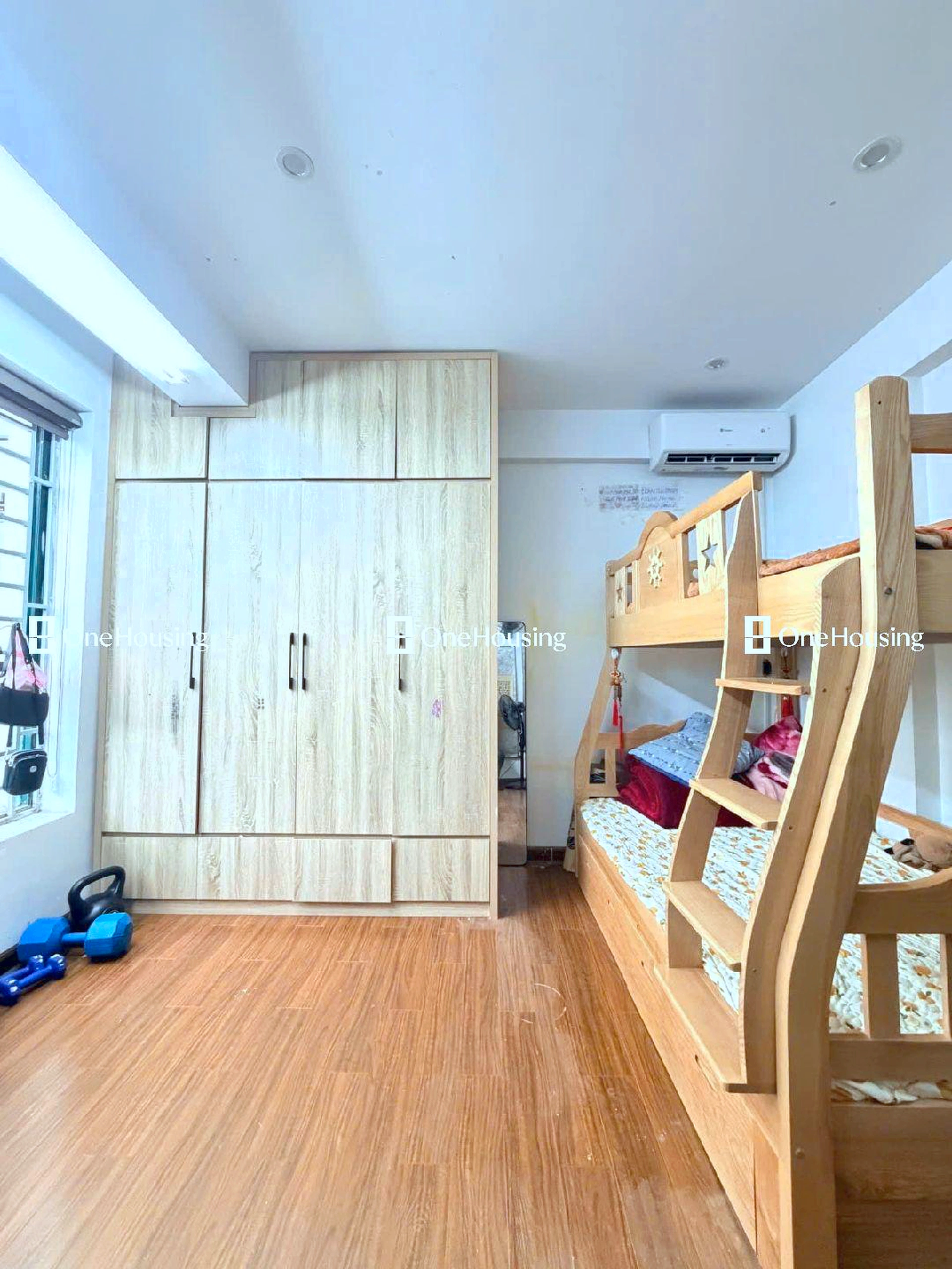 Nhà mặt phố Phạm Văn Đồng, P. Cổ Nhuế 1, Q. Bắc Từ Liêm, TP. Hà Nội