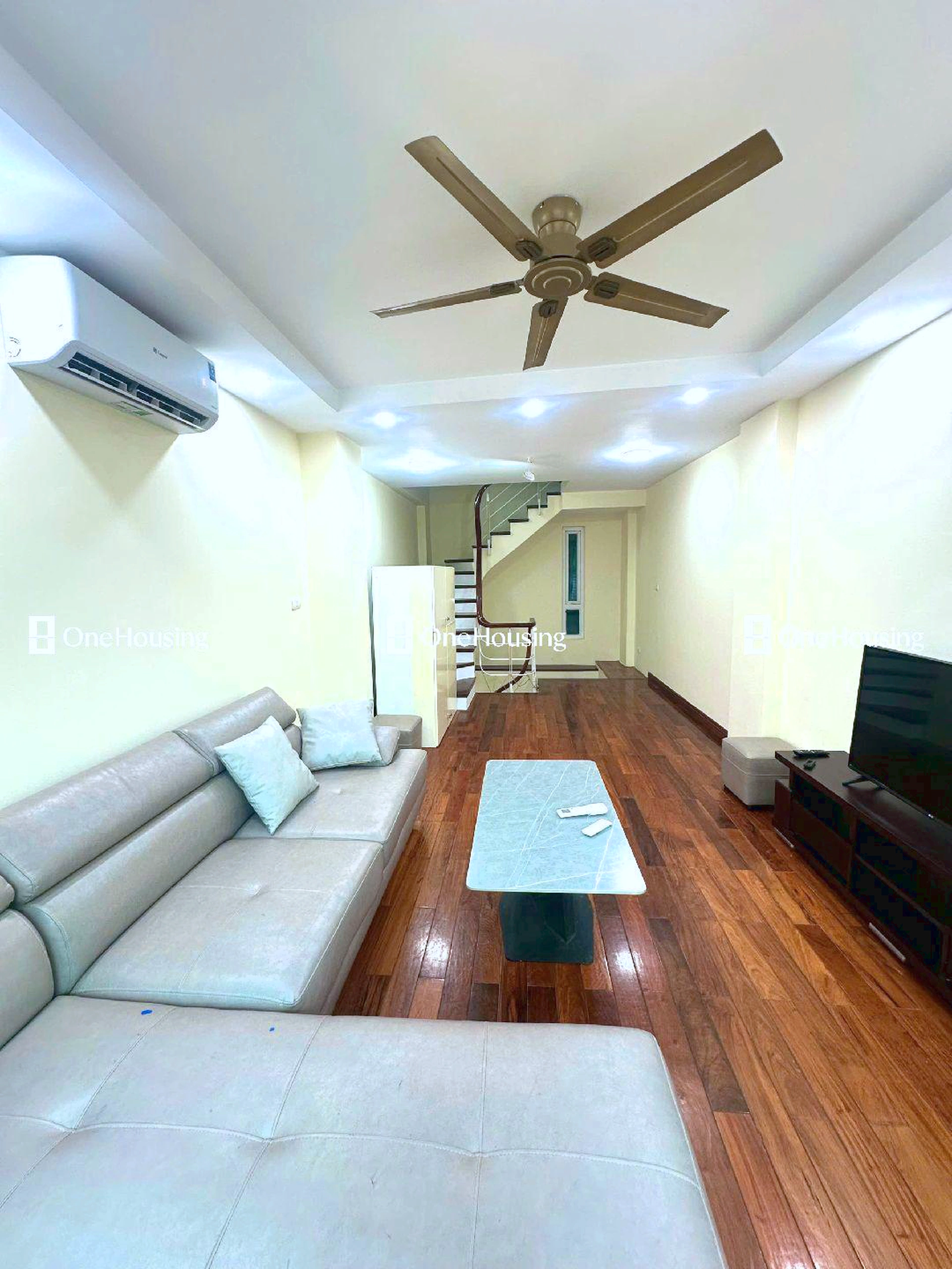 Nhà mặt ngõ cách Đặng Thai Mai 20m, P. Quảng An, Q. Tây Hồ, TP. Hà Nội