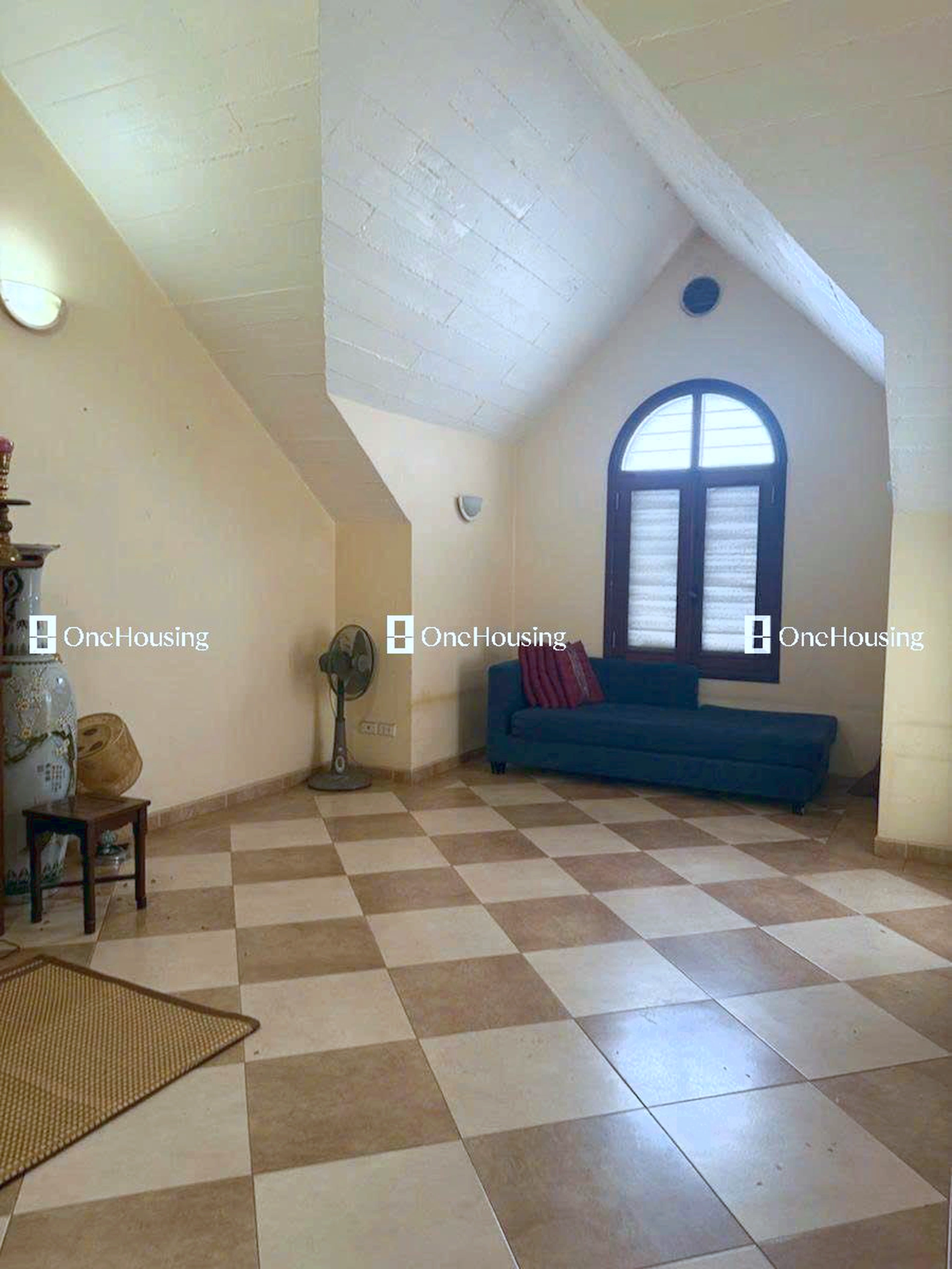 Nhà mặt ngõ cách Lạc Long Quân 100m, P. Nghĩa Đô, Q. Cầu Giấy, TP. Hà Nội