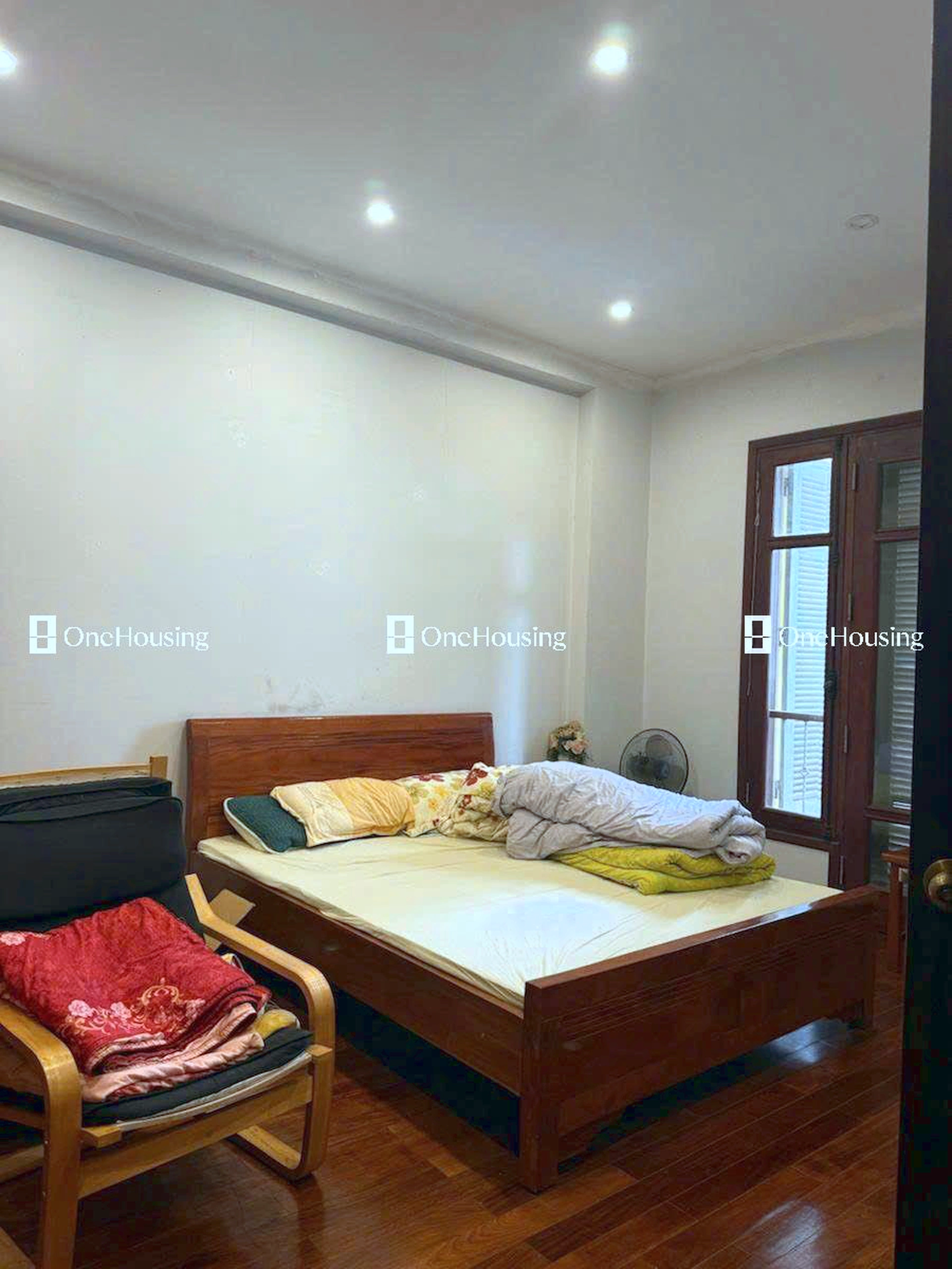 Nhà mặt ngõ cách Lạc Long Quân 100m, P. Nghĩa Đô, Q. Cầu Giấy, TP. Hà Nội