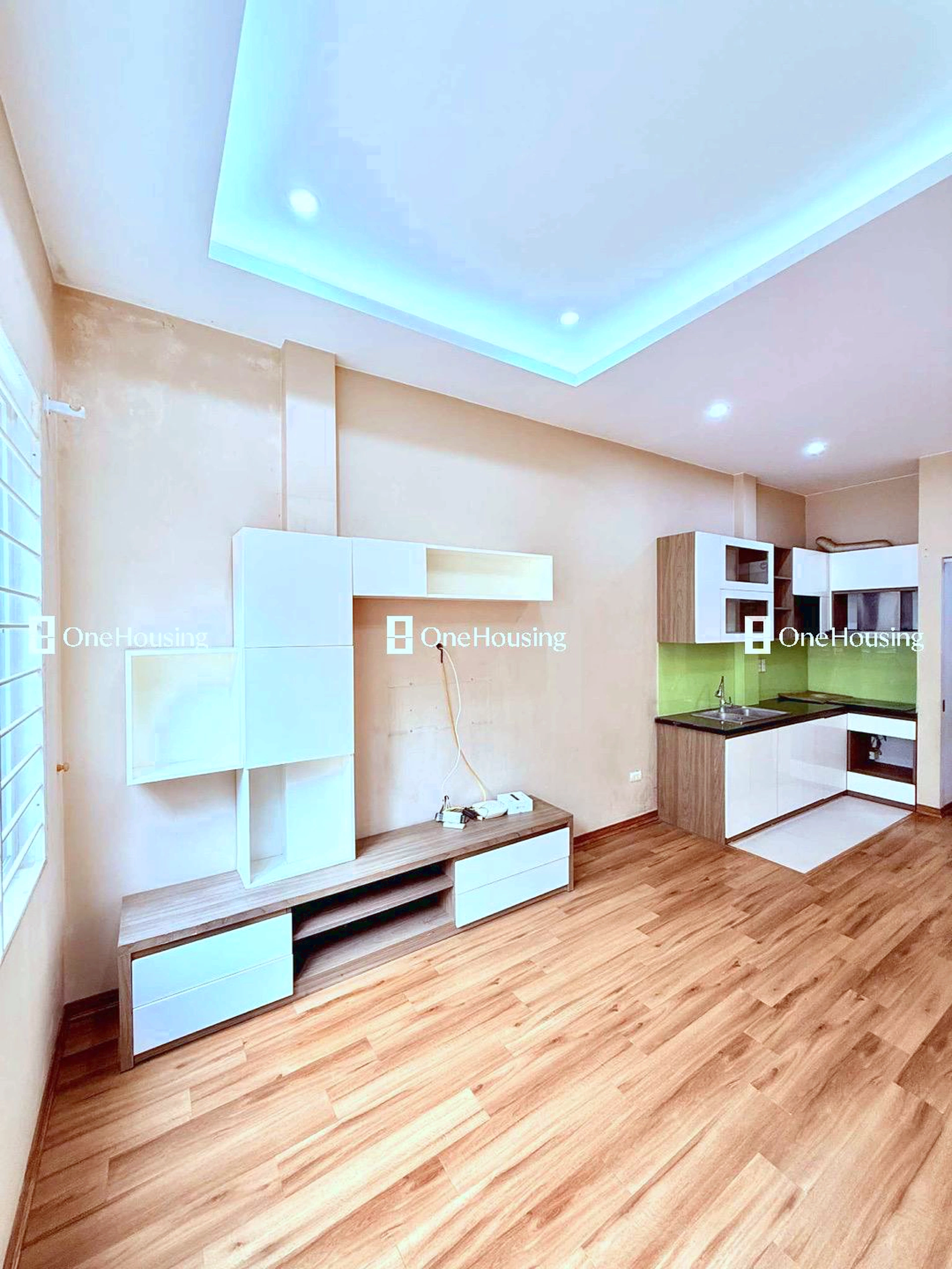 Nhà mặt phố Hoa Bằng, P. Yên Hòa, Q. Cầu Giấy, TP. Hà Nội