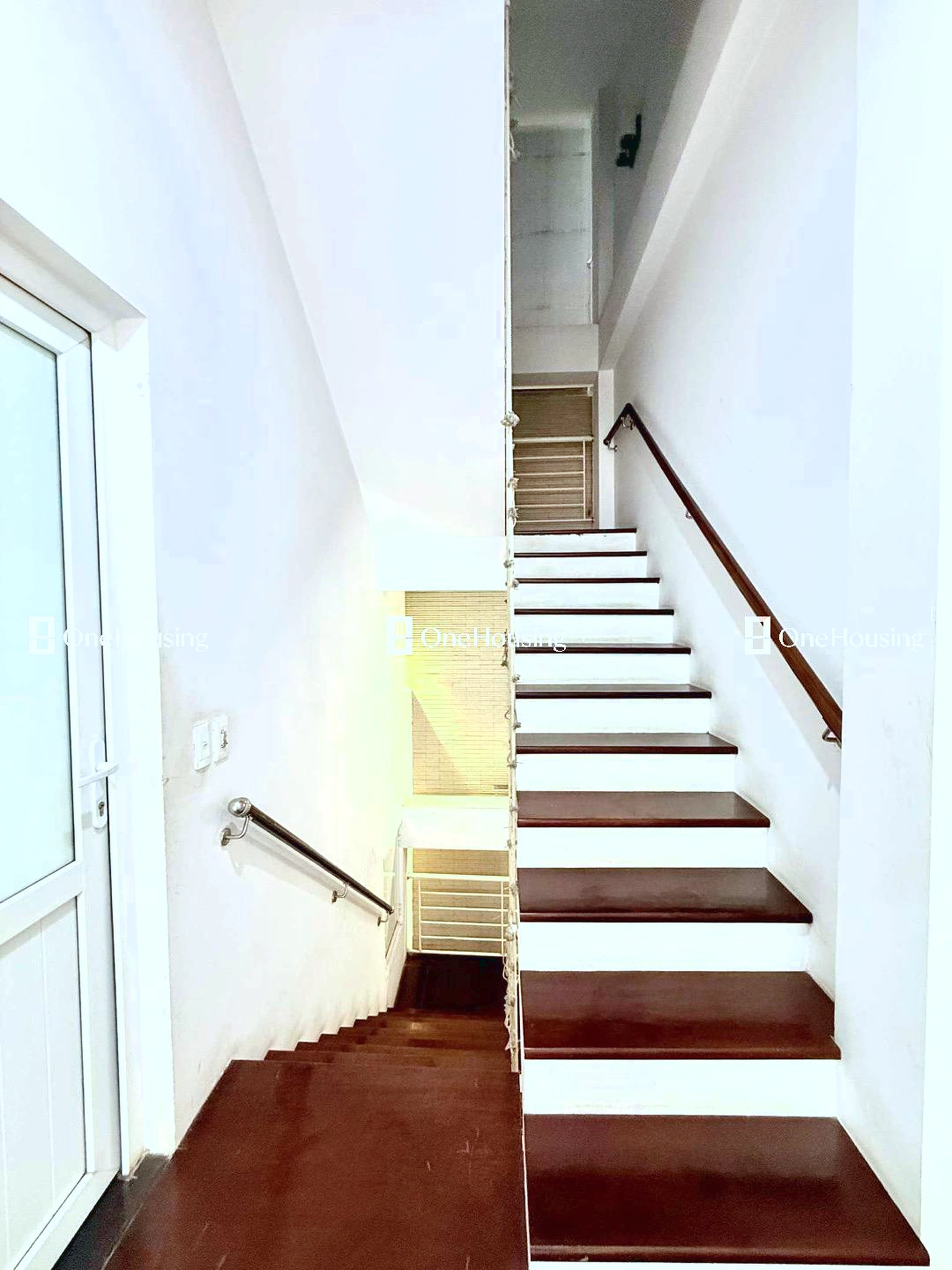 Nhà mặt phố Hoa Bằng, P. Yên Hòa, Q. Cầu Giấy, TP. Hà Nội