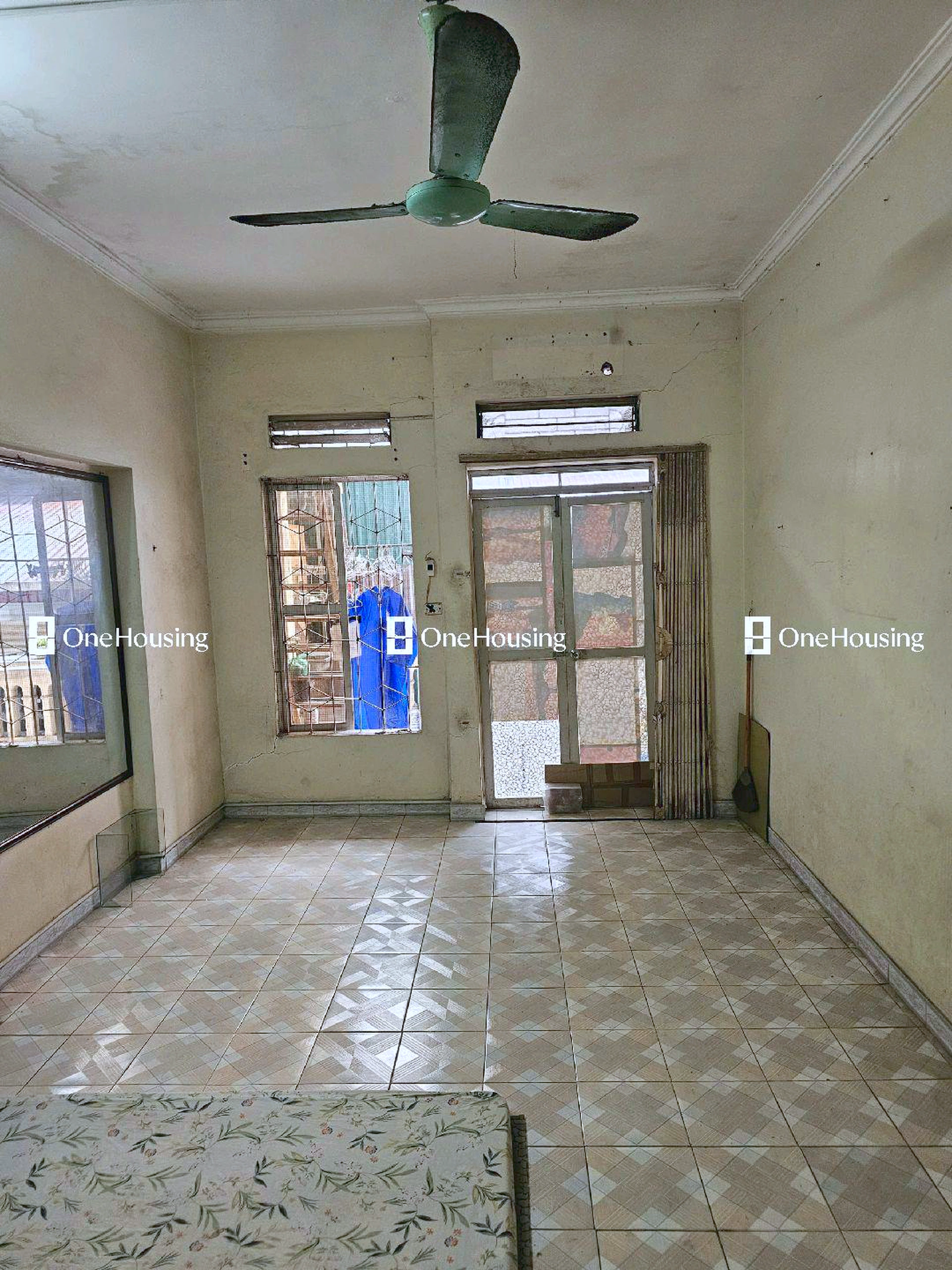 Nhà mặt ngõ cách Bạch Mai 100m, P. Thanh Nhàn, Q. Hai Bà Trưng, TP. Hà Nội