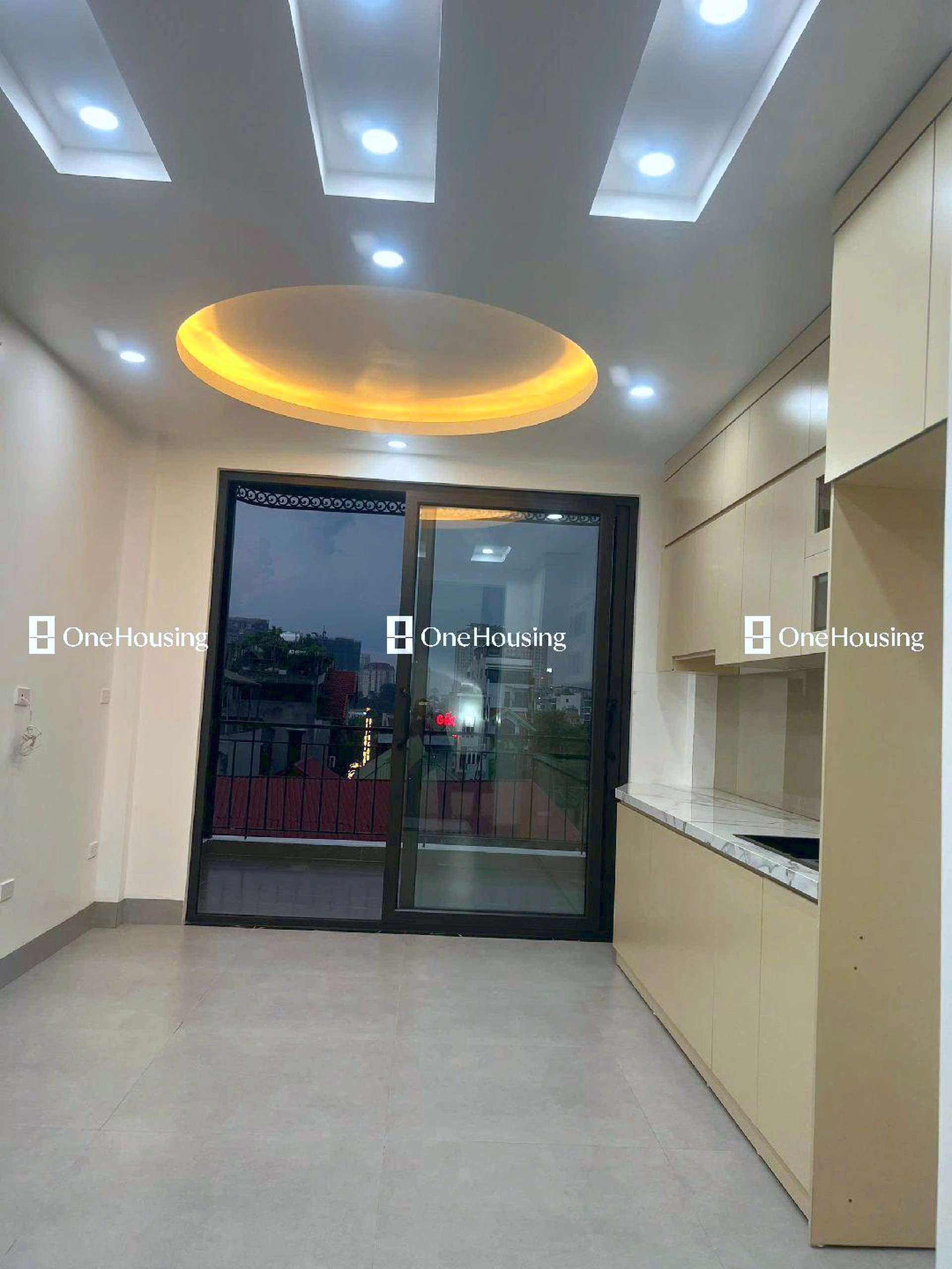 Nhà mặt ngõ cách Âu Cơ 50m, P. Nhật Tân, Q. Tây Hồ, TP. Hà Nội