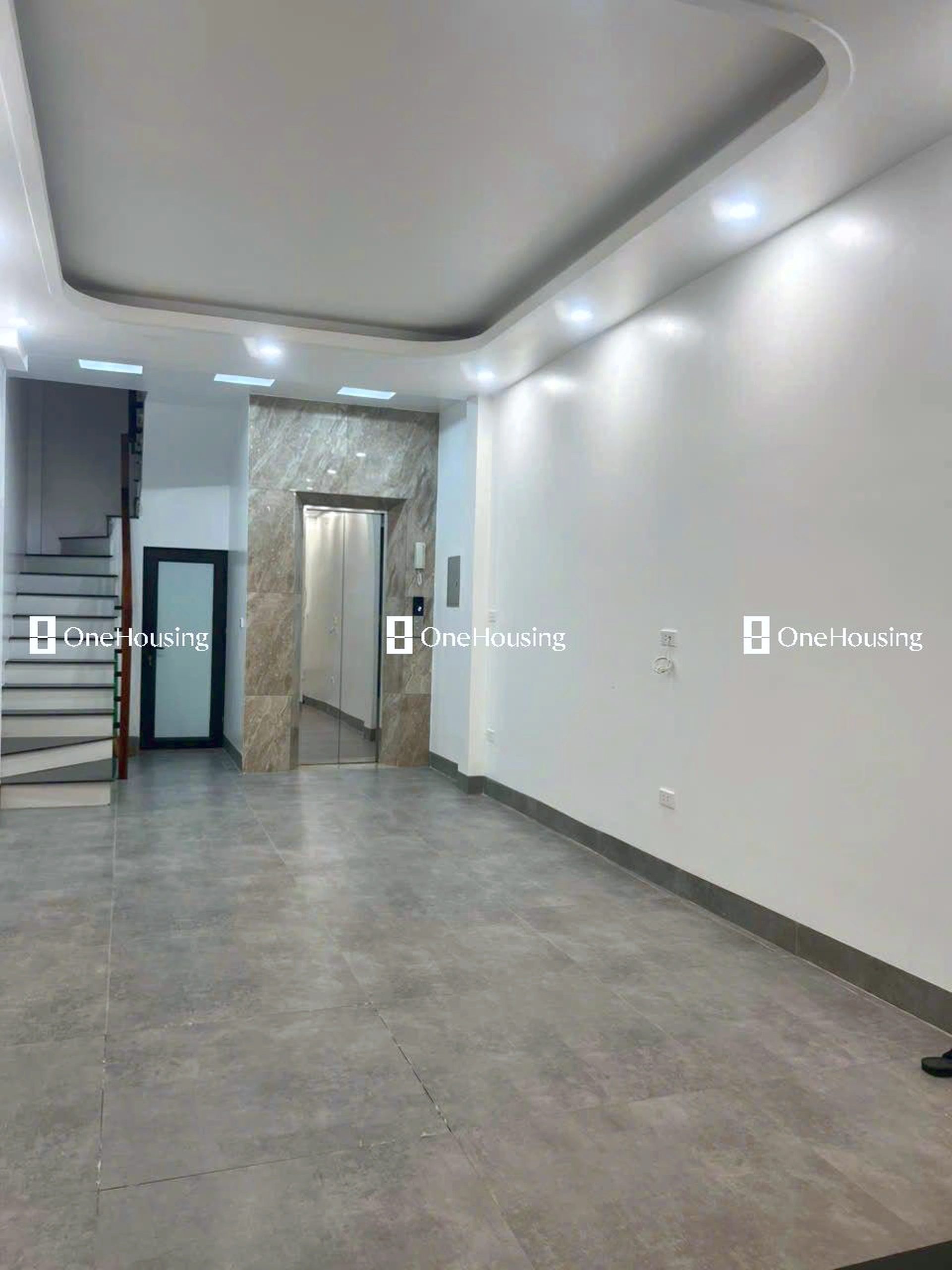 Nhà mặt ngõ cách Âu Cơ 50m, P. Nhật Tân, Q. Tây Hồ, TP. Hà Nội