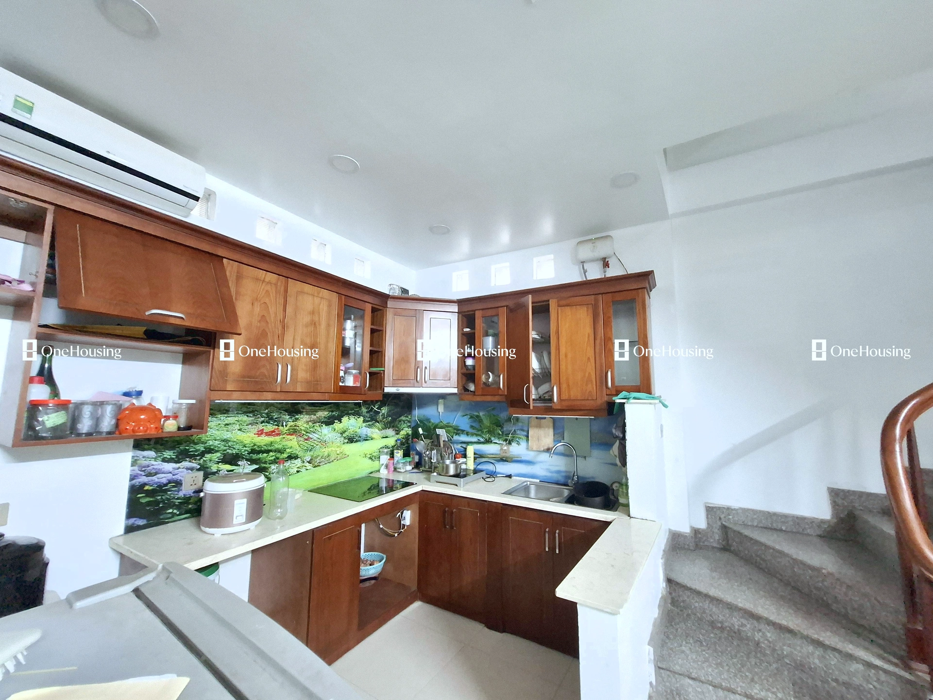 Nhà mặt ngõ cách An Dương Vương (đường gom chân đê) 70m, P. Phú Thượng, Q. Tây Hồ, TP. Hà Nội