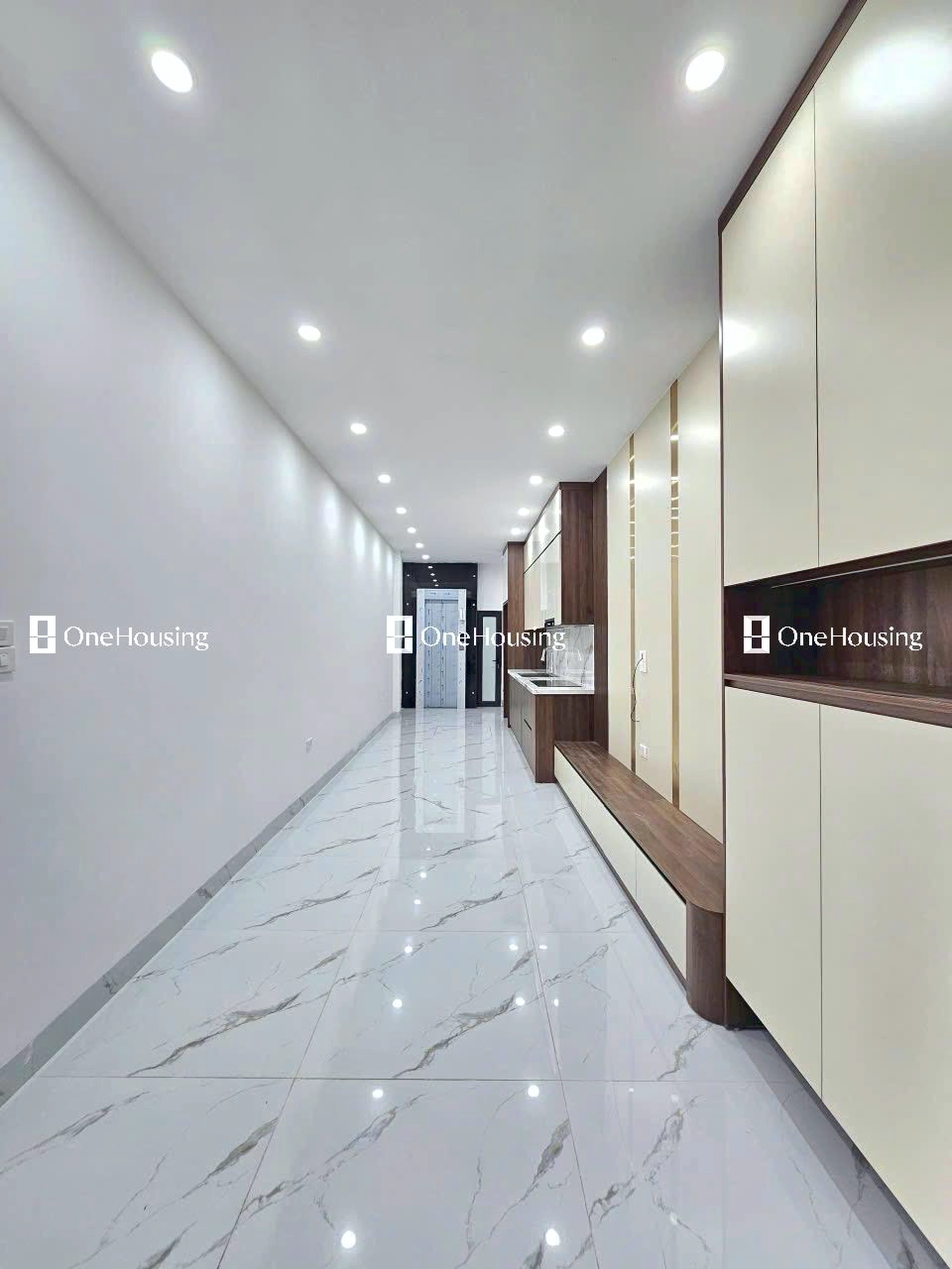 Nhà mặt ngõ cách Giang Biên 30m, P. Việt Hưng, Q. Long Biên, TP. Hà Nội