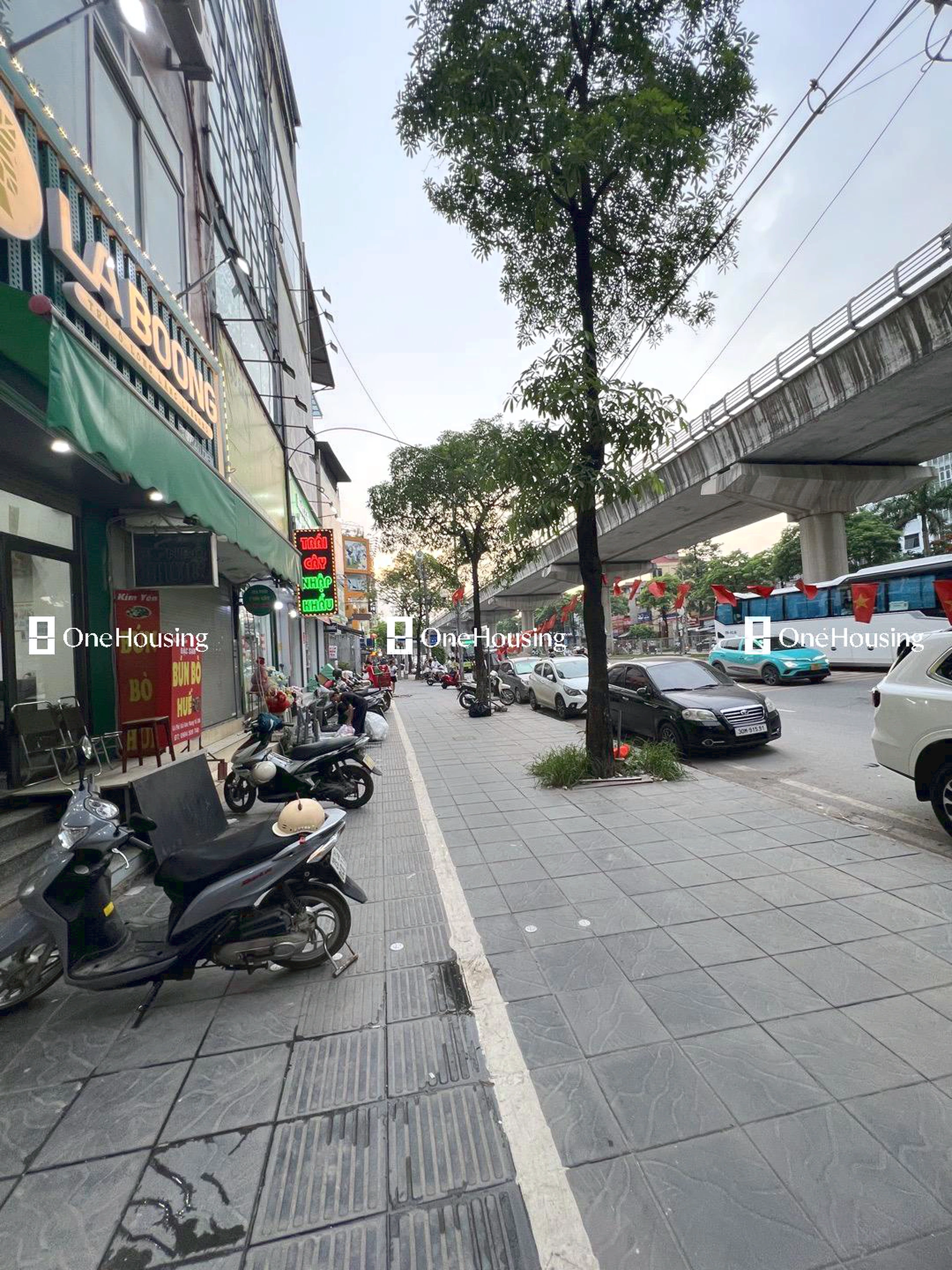 Nhà mặt phố Đường Cầu Diễn (Quốc lộ 32), P. Phú Diễn, Q. Bắc Từ Liêm, TP. Hà Nội