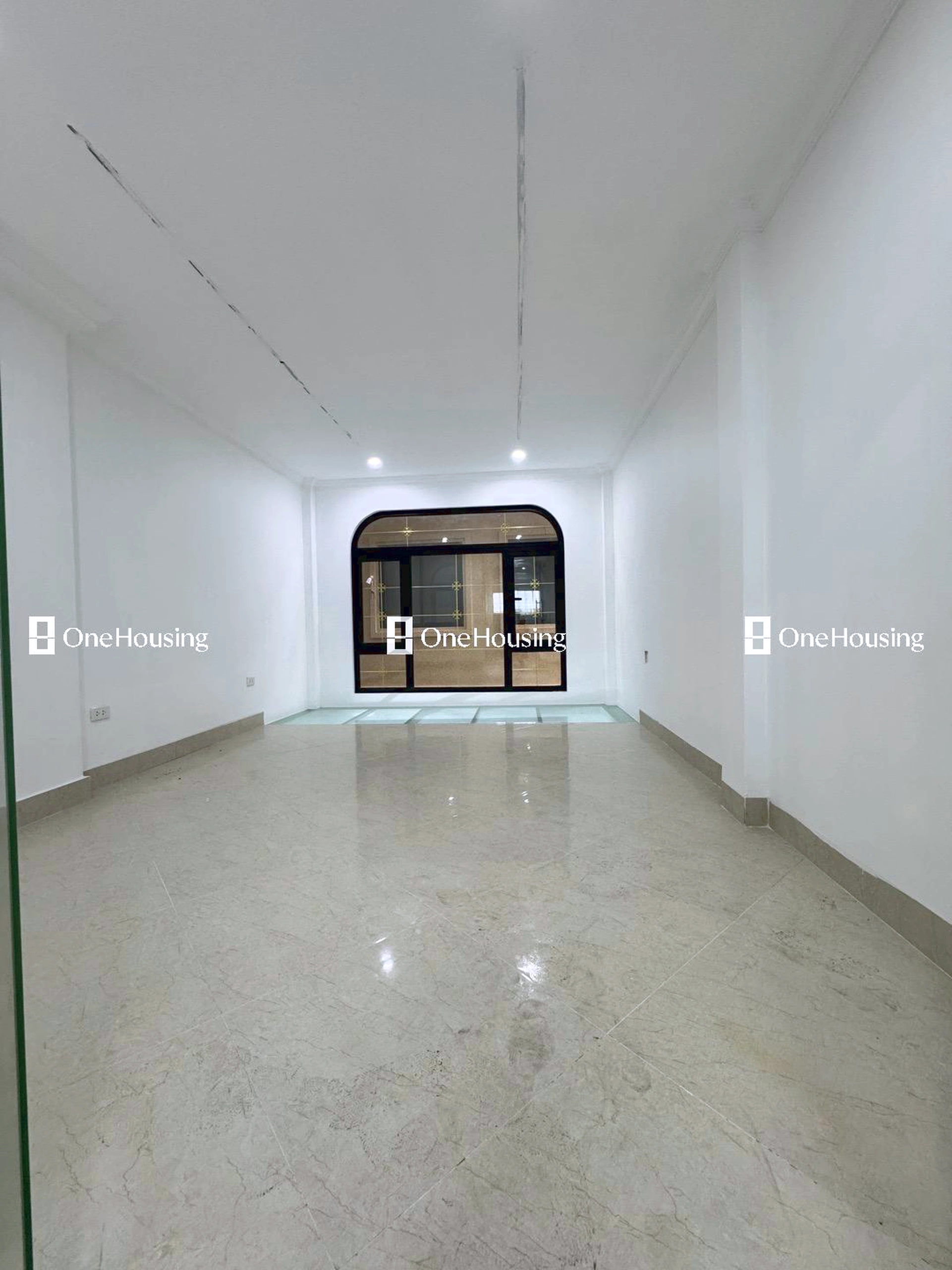 Nhà mặt ngõ cách Thạch Bàn 18m, P. Thạch Bàn, Q. Long Biên, TP. Hà Nội