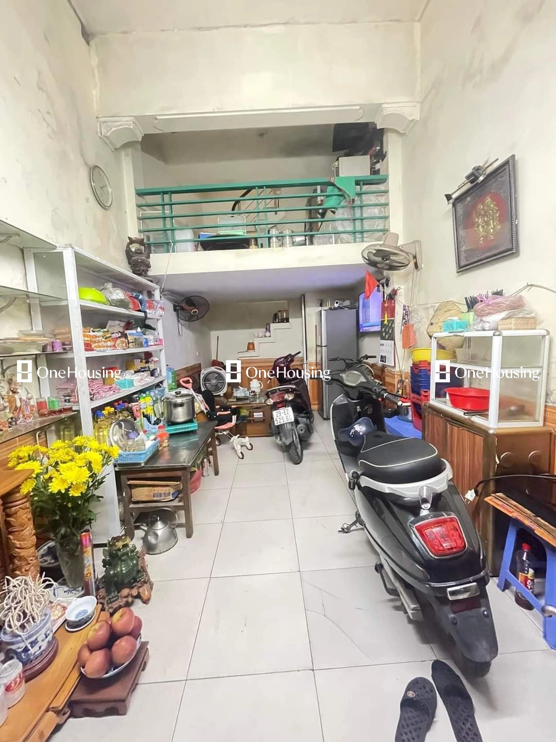 Nhà mặt phố Lạc Long Quân, P. Nghĩa Đô, Q. Cầu Giấy, TP. Hà Nội