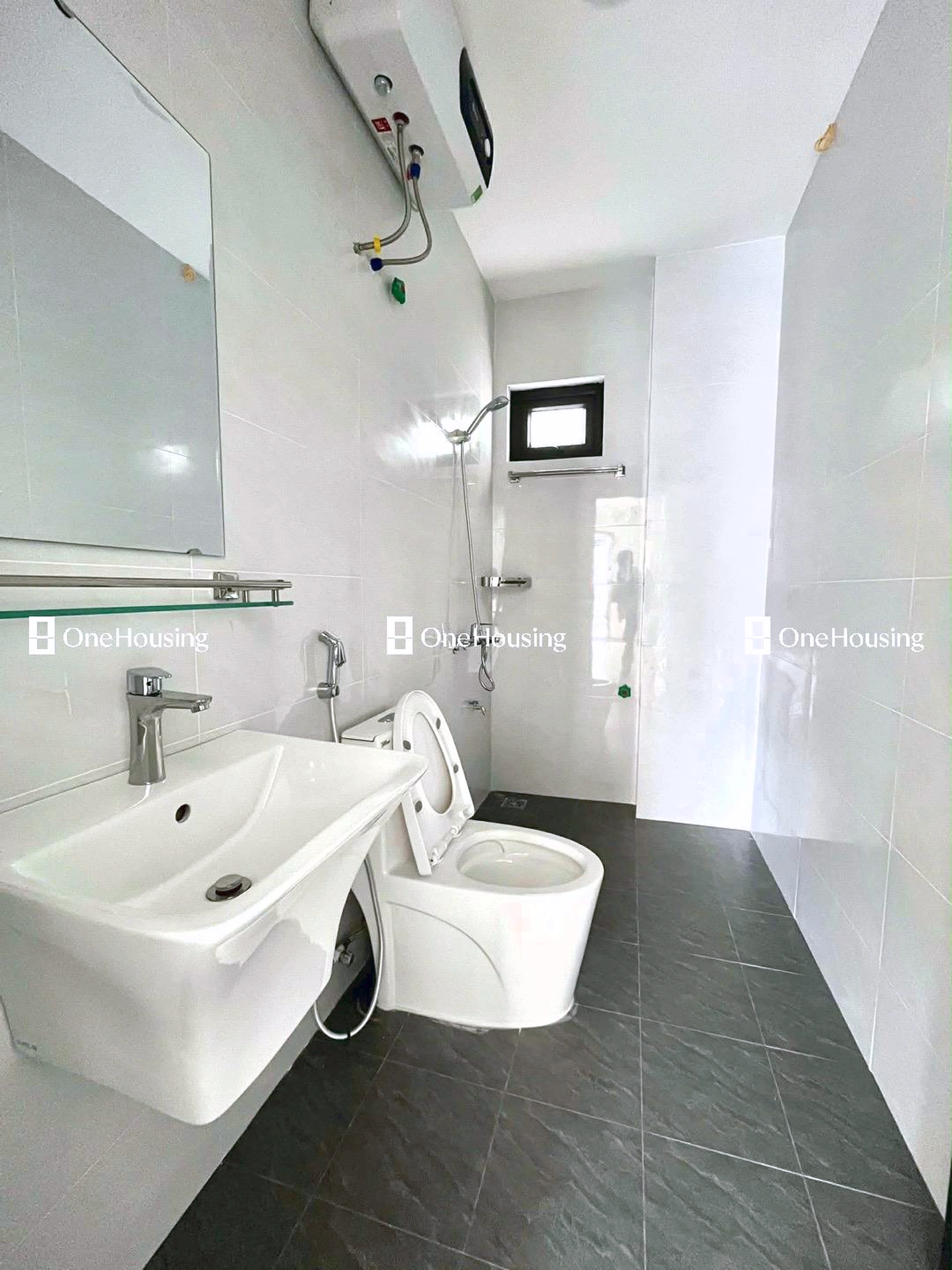 Nhà mặt ngõ cách Ngô Gia Tự 50m, P. Thượng Thanh, Q. Long Biên, TP. Hà Nội