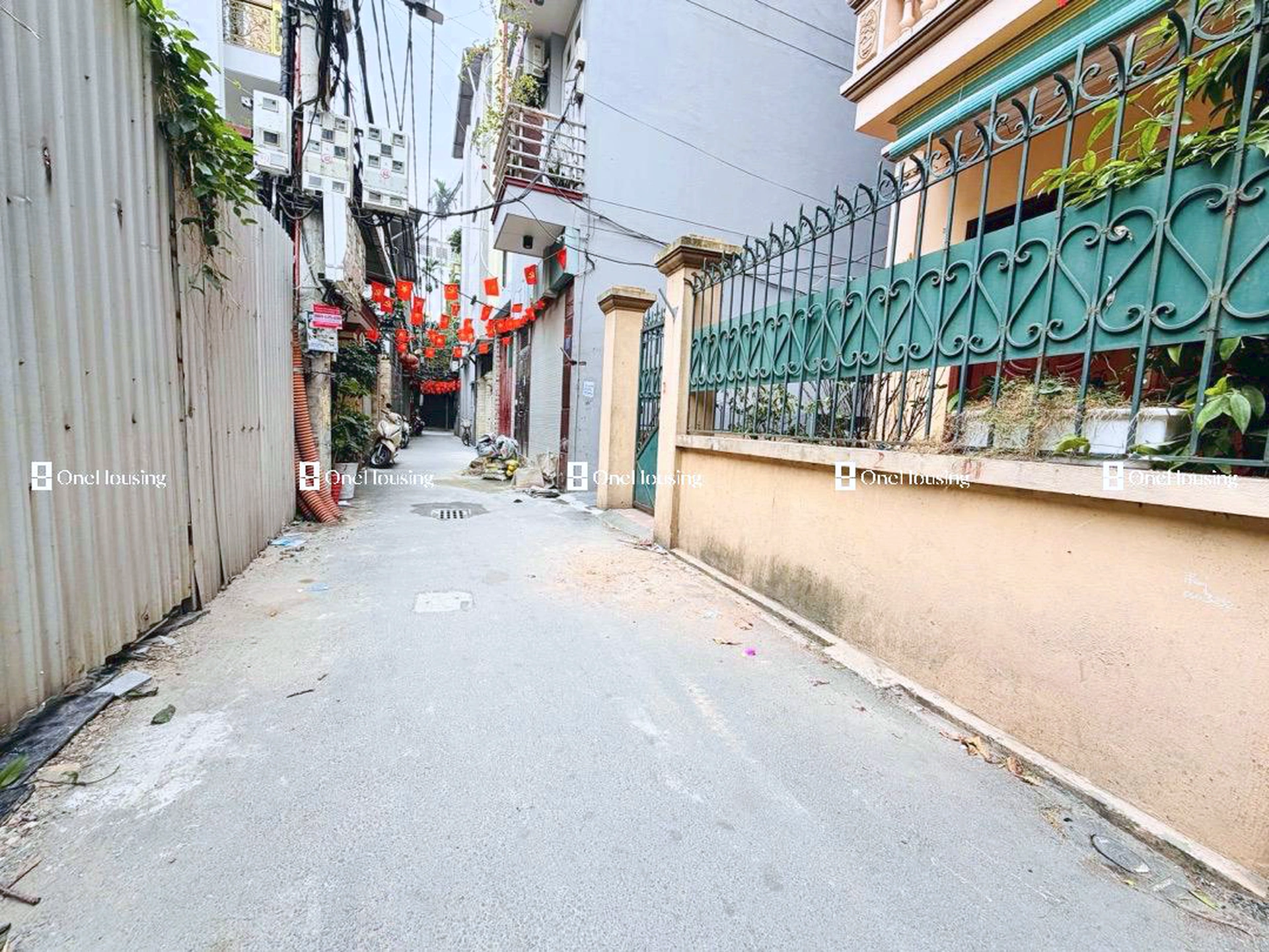 Nhà mặt ngõ cách Lạc Long Quân 80m, P. Xuân La, Q. Tây Hồ, TP. Hà Nội