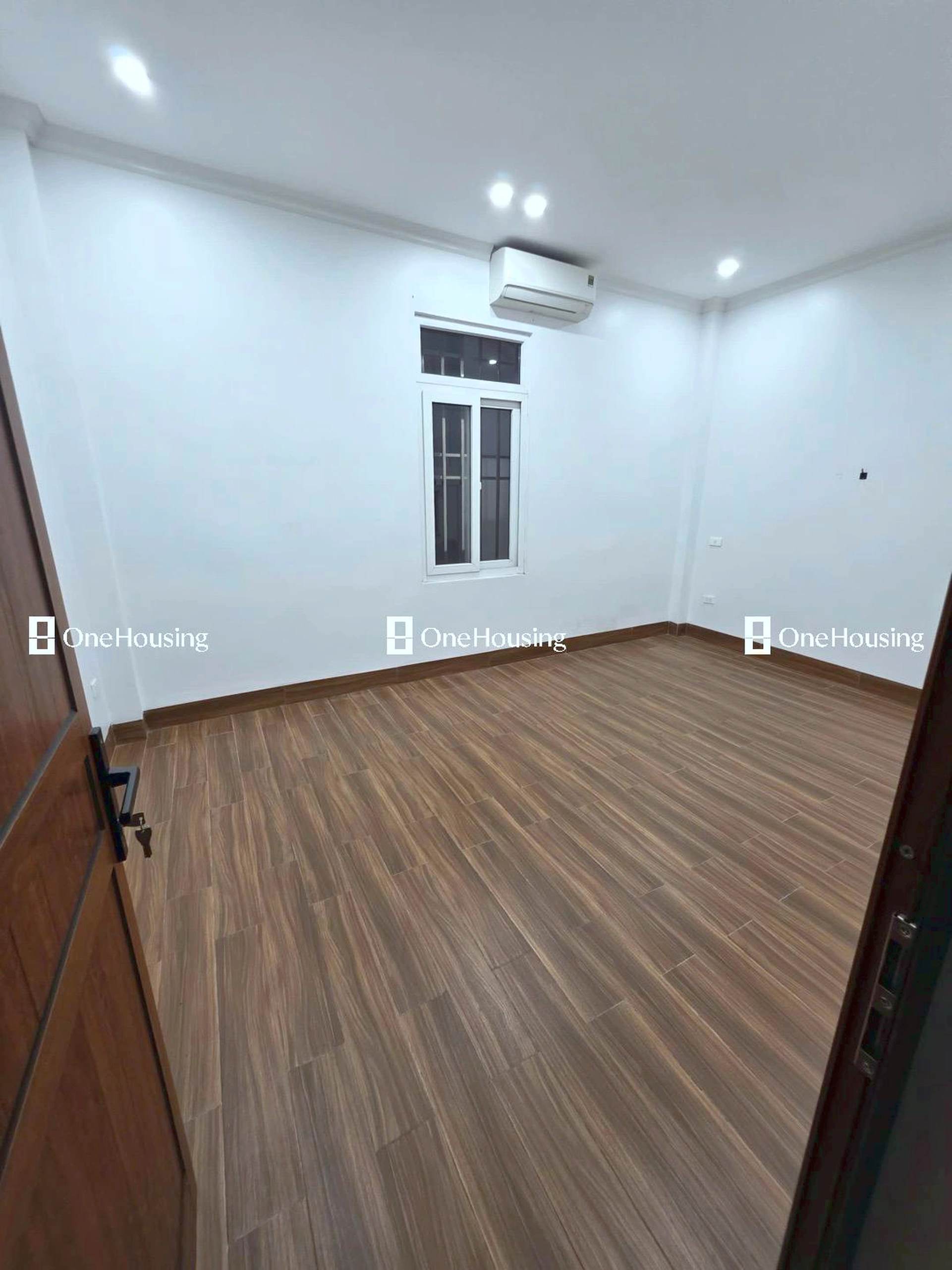 Nhà mặt ngõ cách Khuất Duy Tiến 30m, P. Trung Hòa, Q. Cầu Giấy, TP. Hà Nội