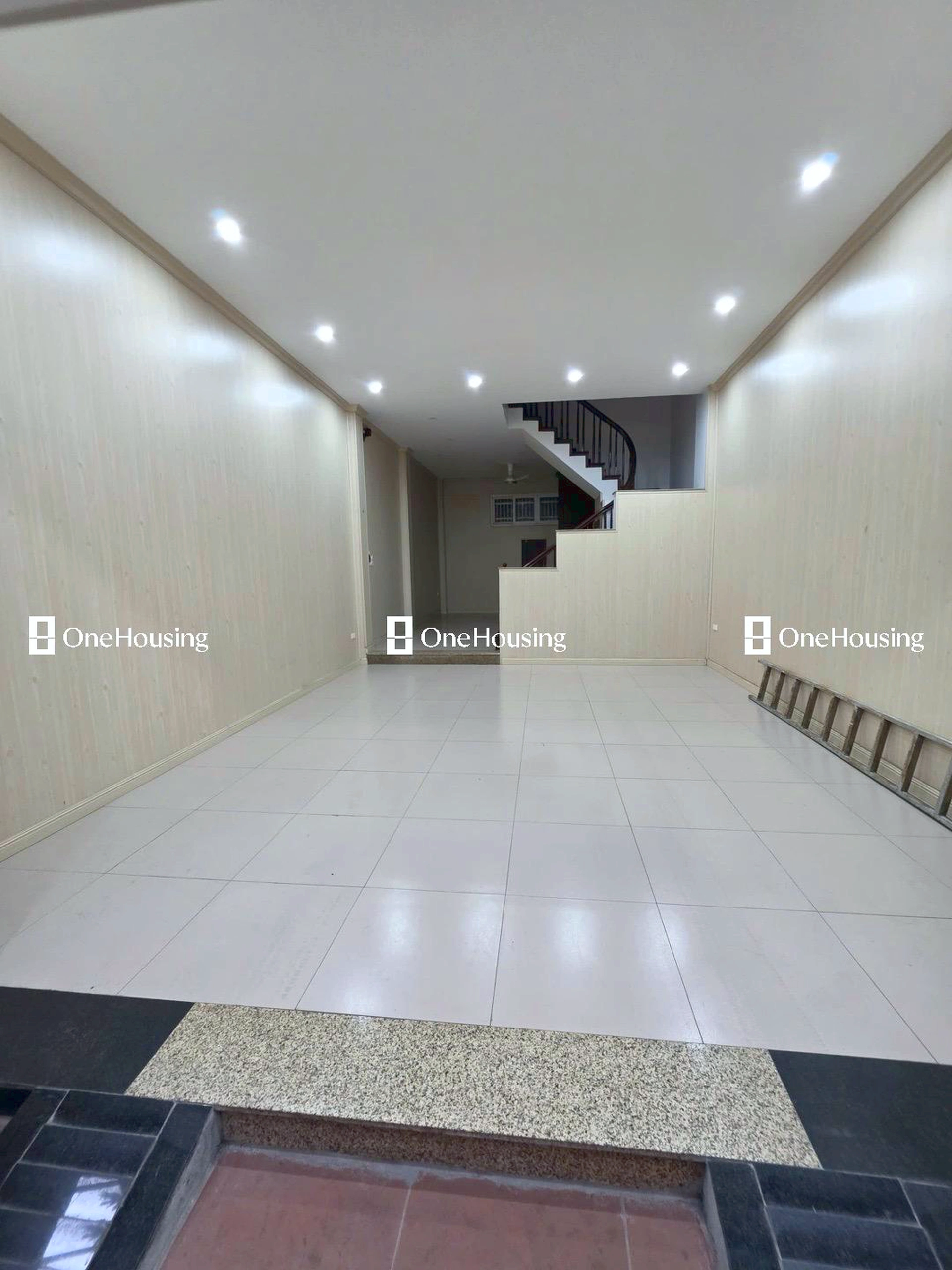 Nhà mặt ngõ cách Khuất Duy Tiến 30m, P. Trung Hòa, Q. Cầu Giấy, TP. Hà Nội