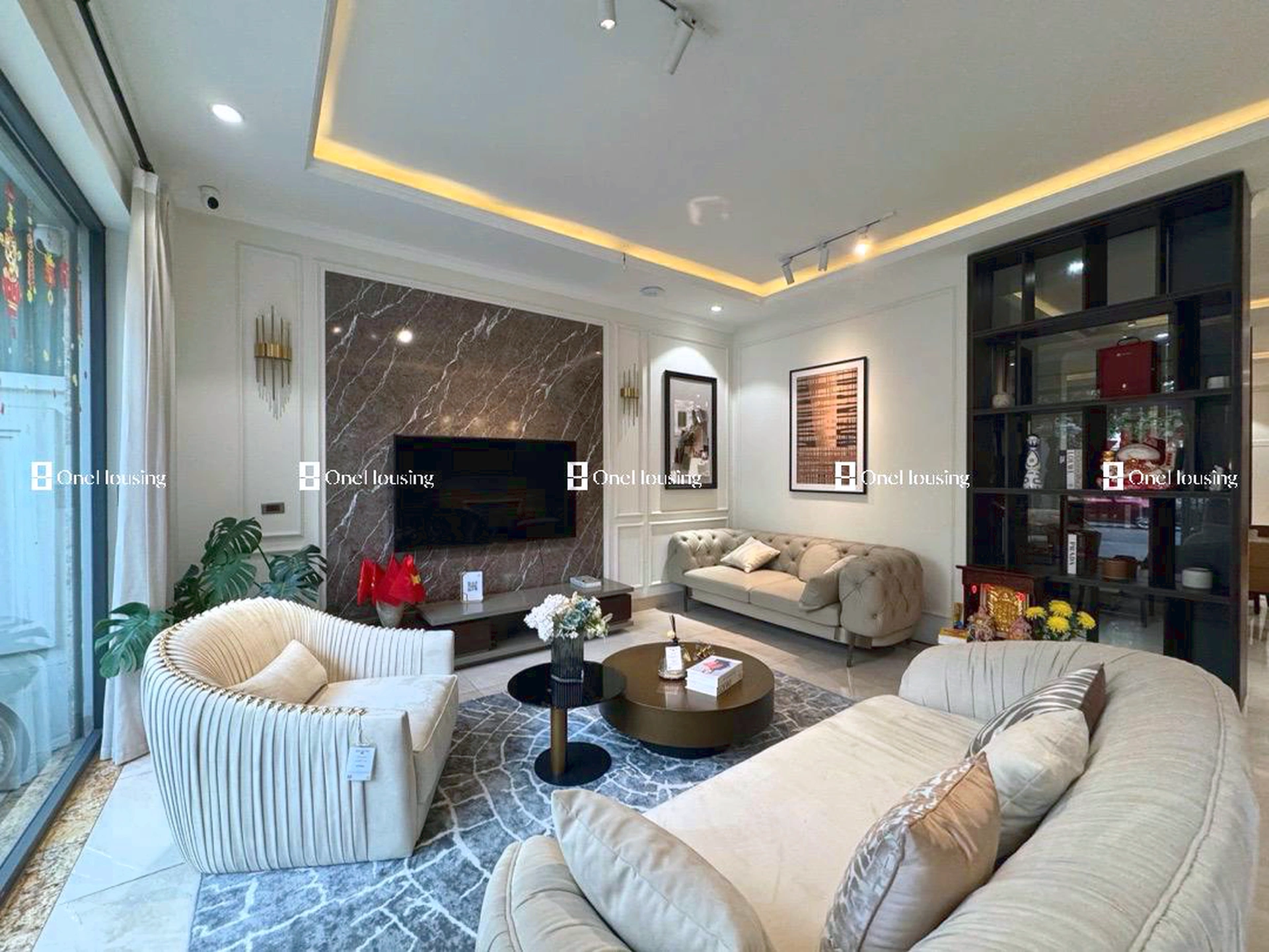 Nhà mặt phố Việt Hưng, P. Việt Hưng, Q. Long Biên, TP. Hà Nội