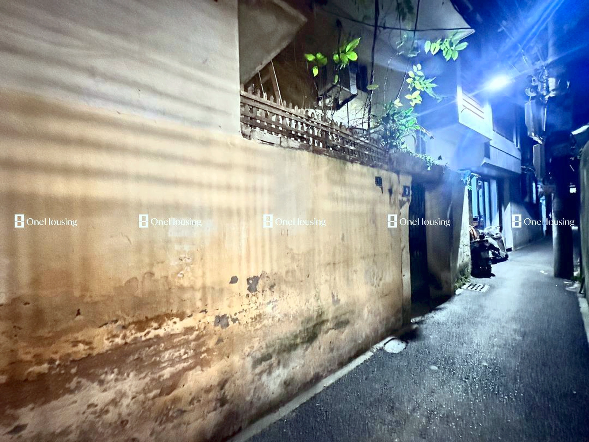 Nhà mặt ngõ cách Âu Cơ 80m, P. Nhật Tân, Q. Tây Hồ, TP. Hà Nội