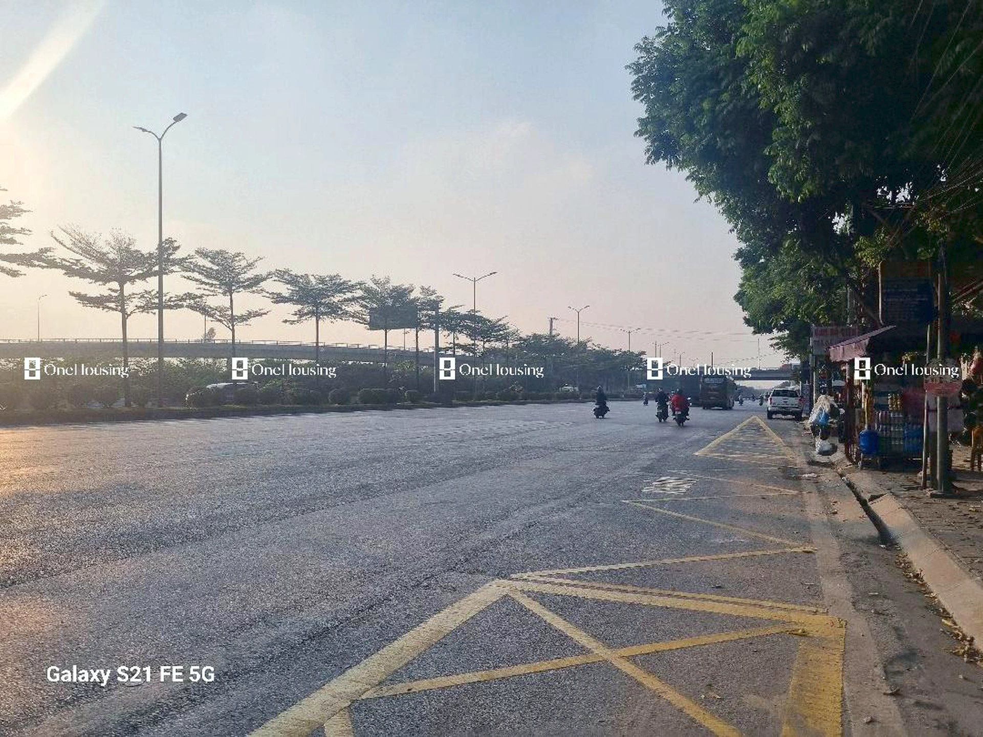 Nhà mặt phố Nguyễn Đức Thuận, X. Cổ Bi, H. Gia Lâm, TP. Hà Nội